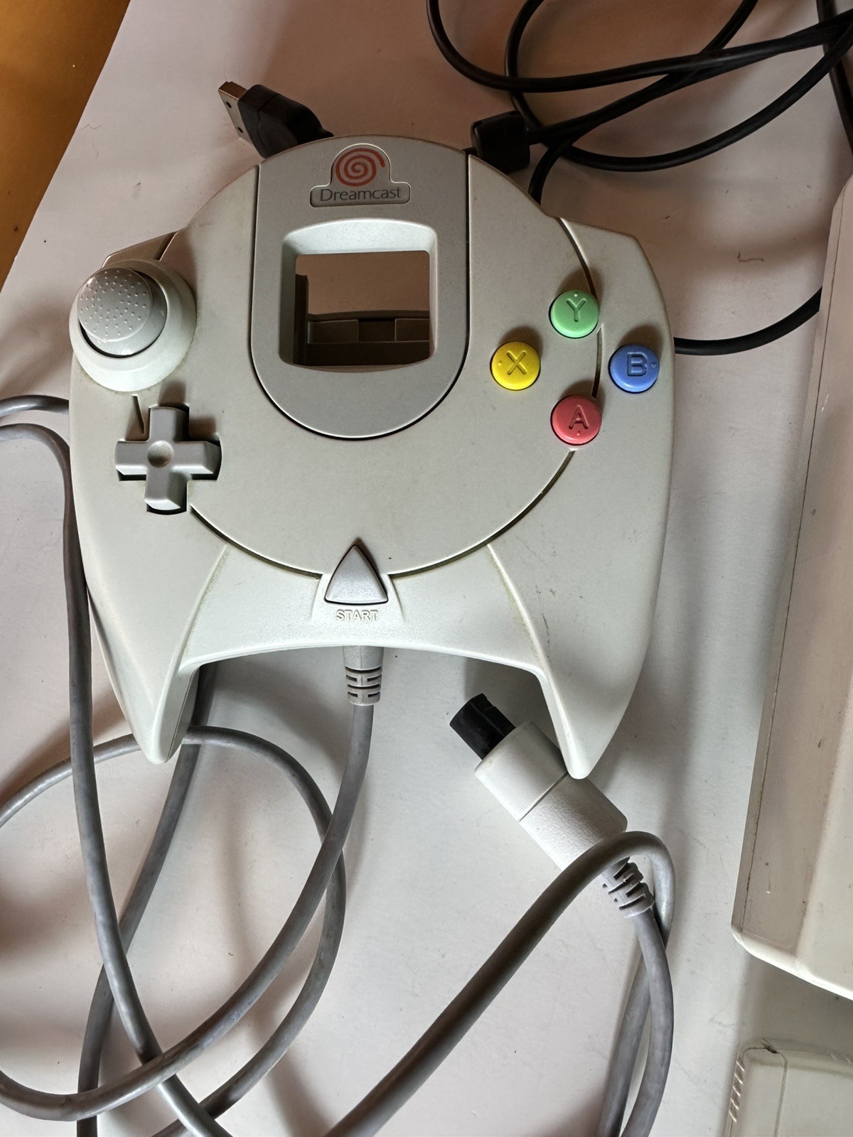 Sega Dreamcast HKT-3020 With Controller, Memory Card And Cable
