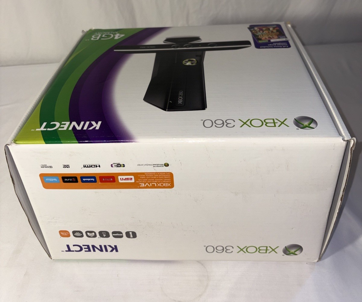 Microsoft Xbox 360 Complete In Box Gaming Console, Kinect, Controller, Game