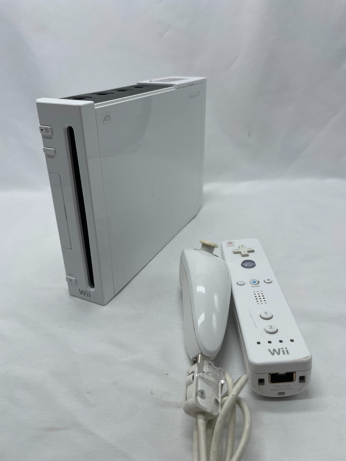 Nintendo Wii Console RVL-001 White Bundle W/ Controller & Nunchuck