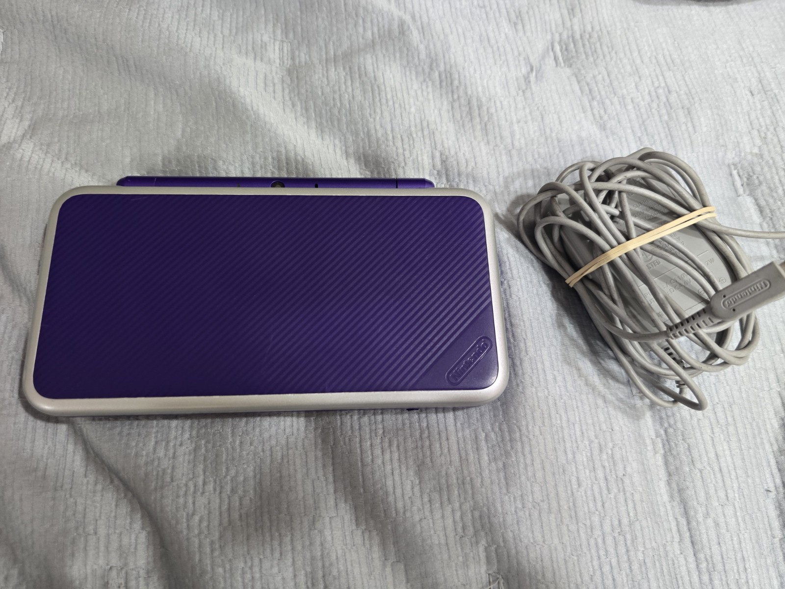 Nintendo New 2DS XL Purple Silver Console With Charger