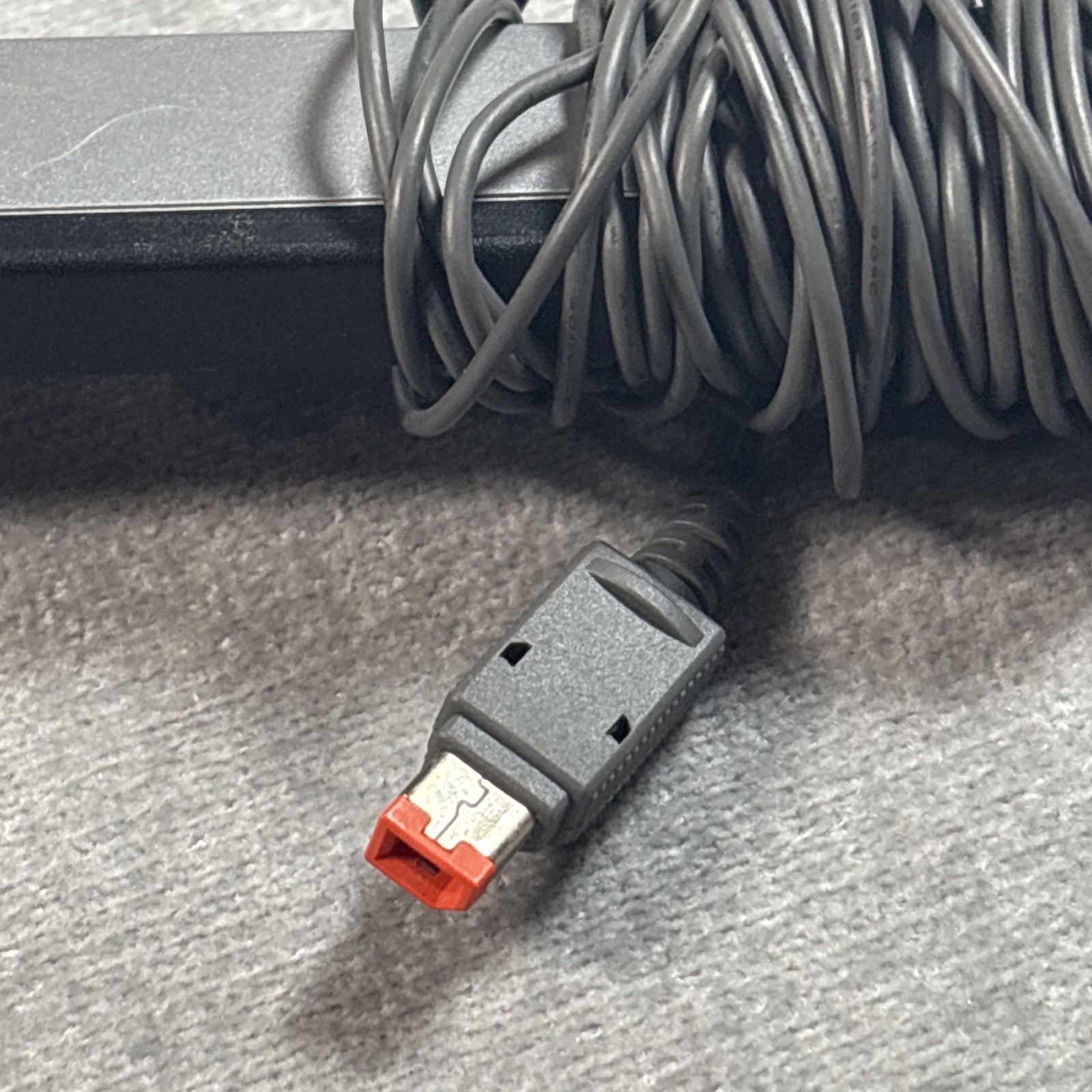 NINTENDO WII CONSOLE With Cables Plus Sensor