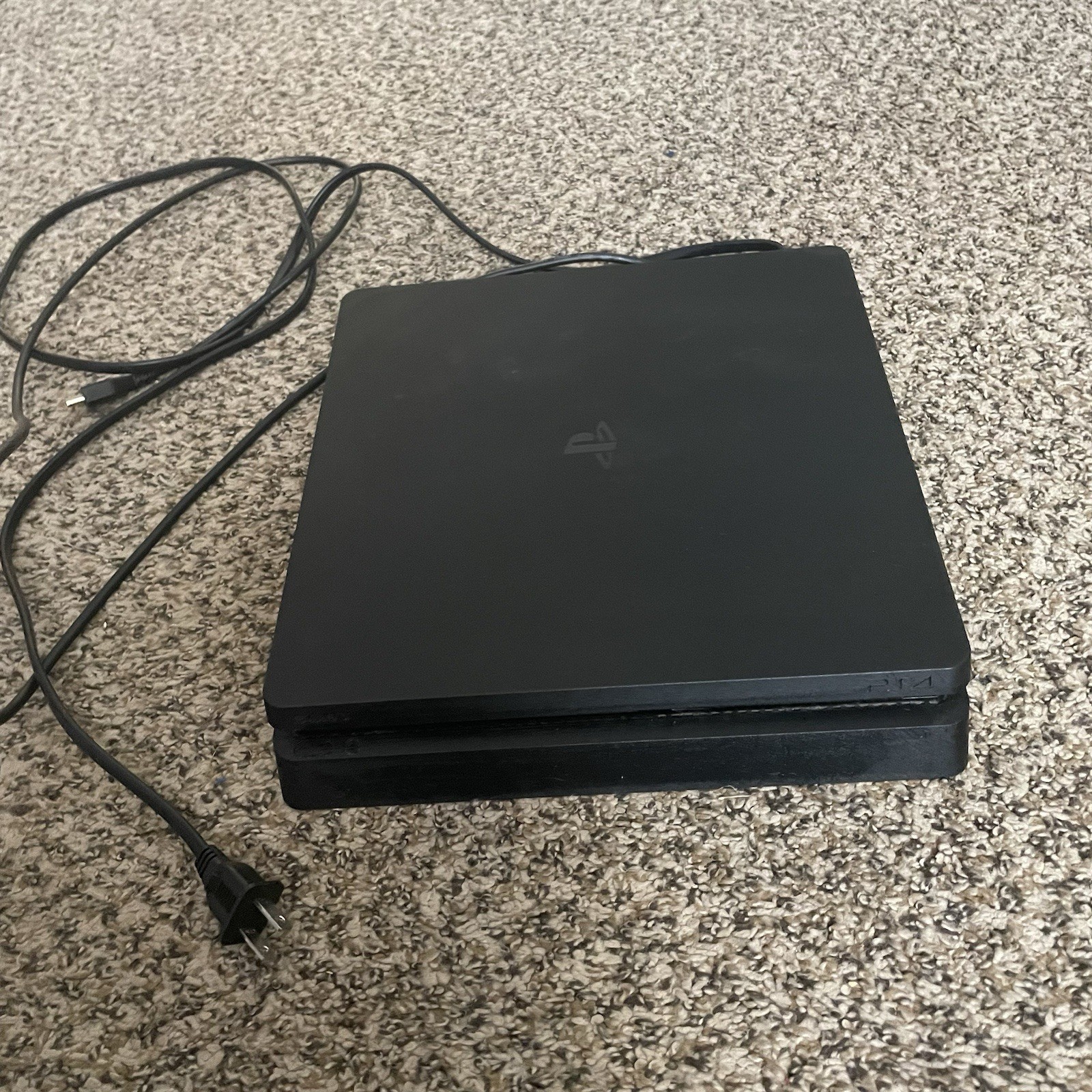 Sony PlayStation 4 / PS4