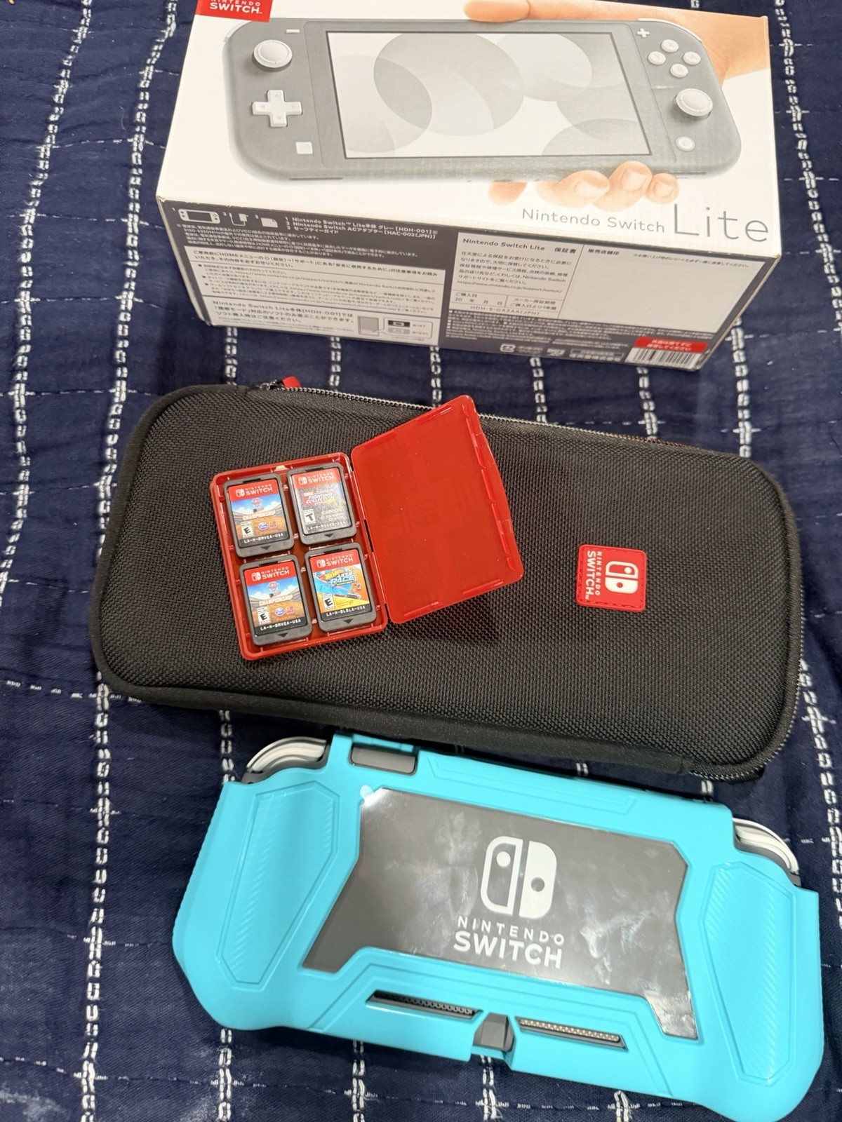 Nintendo Switch Lite Blue 32GB 720p Wi-Fi Region Free w/ Box Case + Game Cards