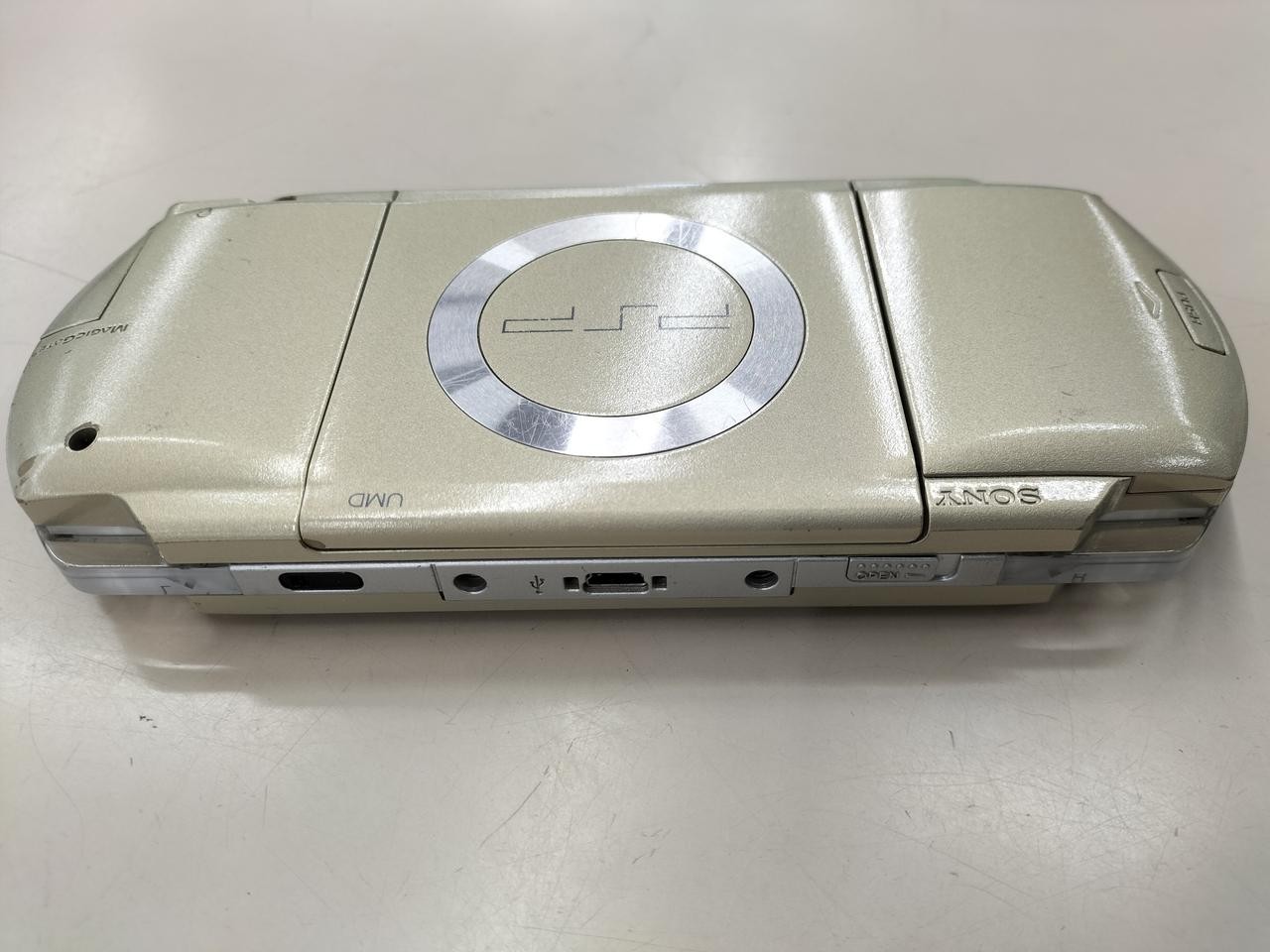 Initial Model Many exterior scratches Model PSP 1000 SONY
