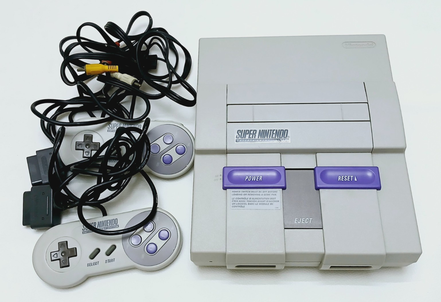 Super Nintendo Entertainment System Console SNS-001 – For Parts Only