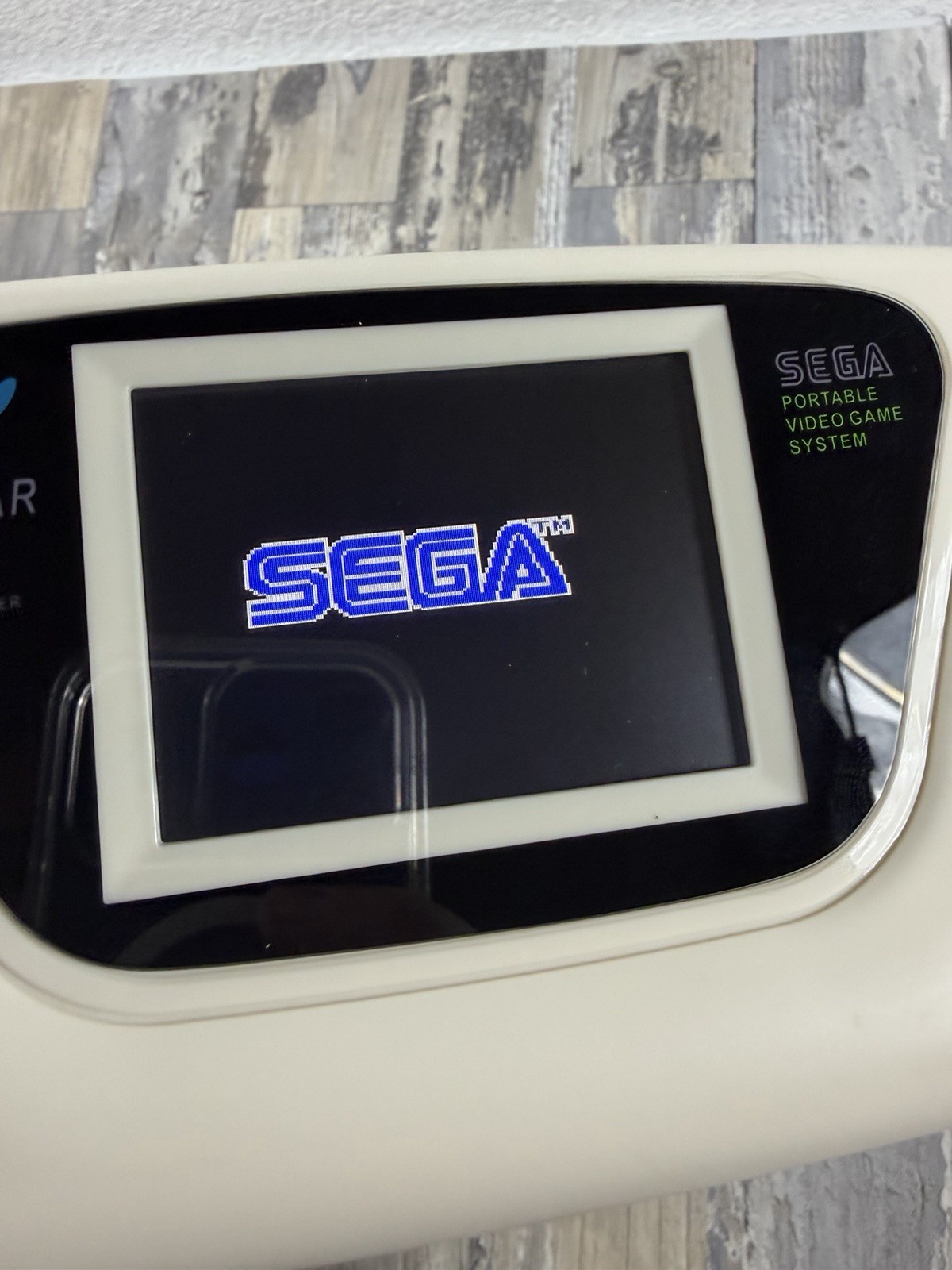 SEGA Game Gear White Recapped With LCD Screen Upgrade Bundle With Games Tested