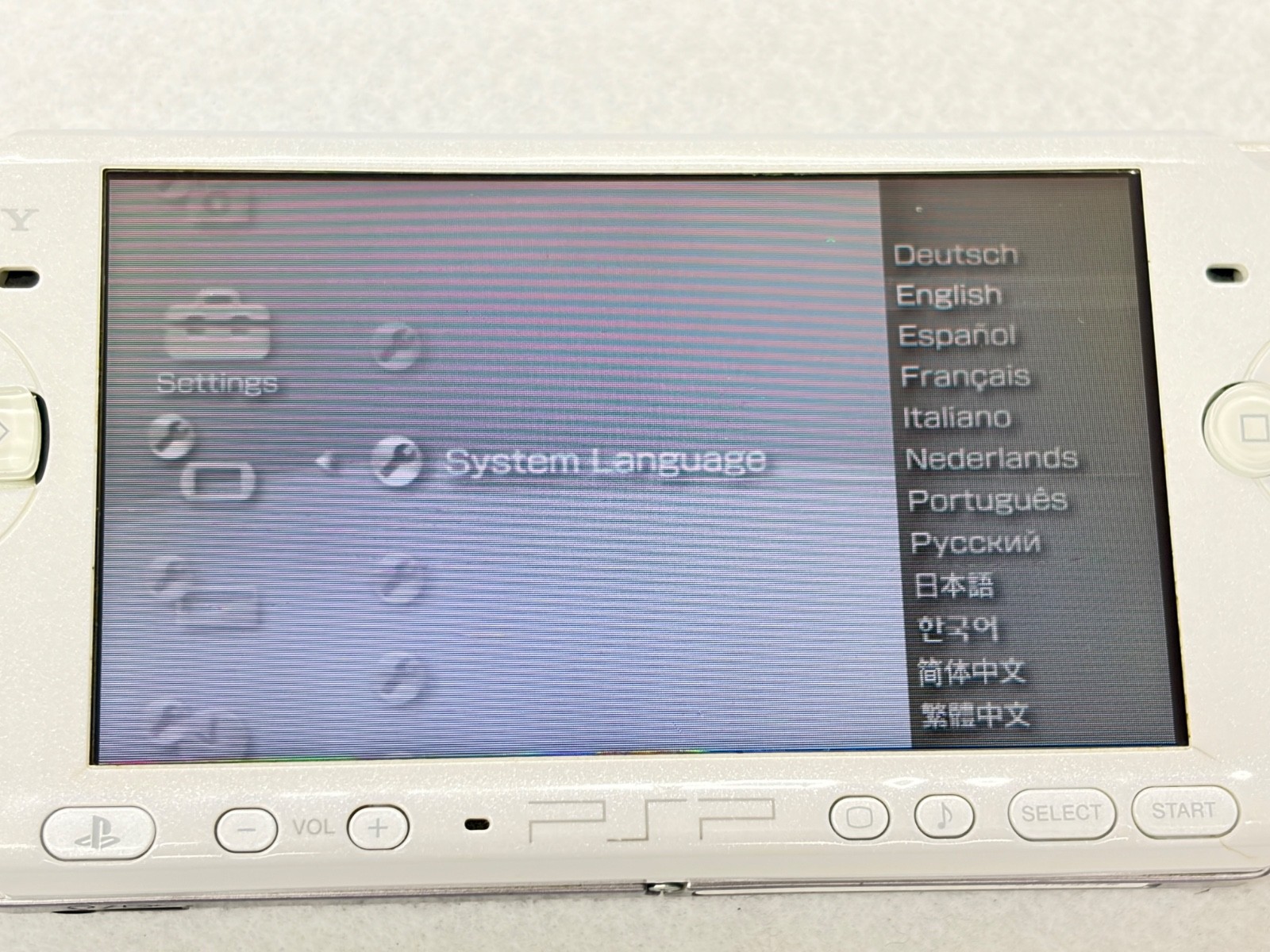 TESTED SONY PSP 3000 SILVER Console + Charger + battery + 3 game Region free 4GB