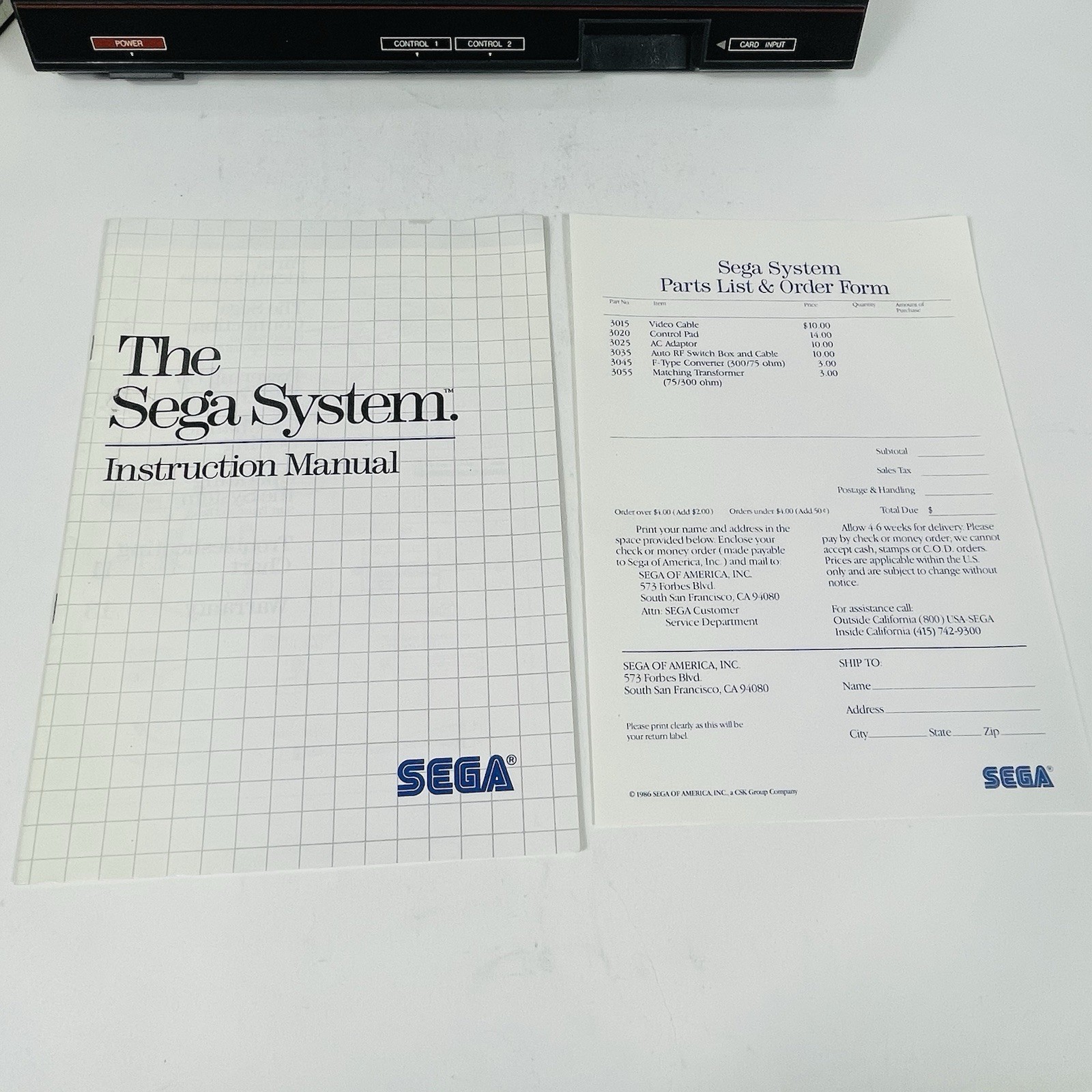 SEGA Master System Console, 2 Controllers, RF Switch, Power Supply and Game