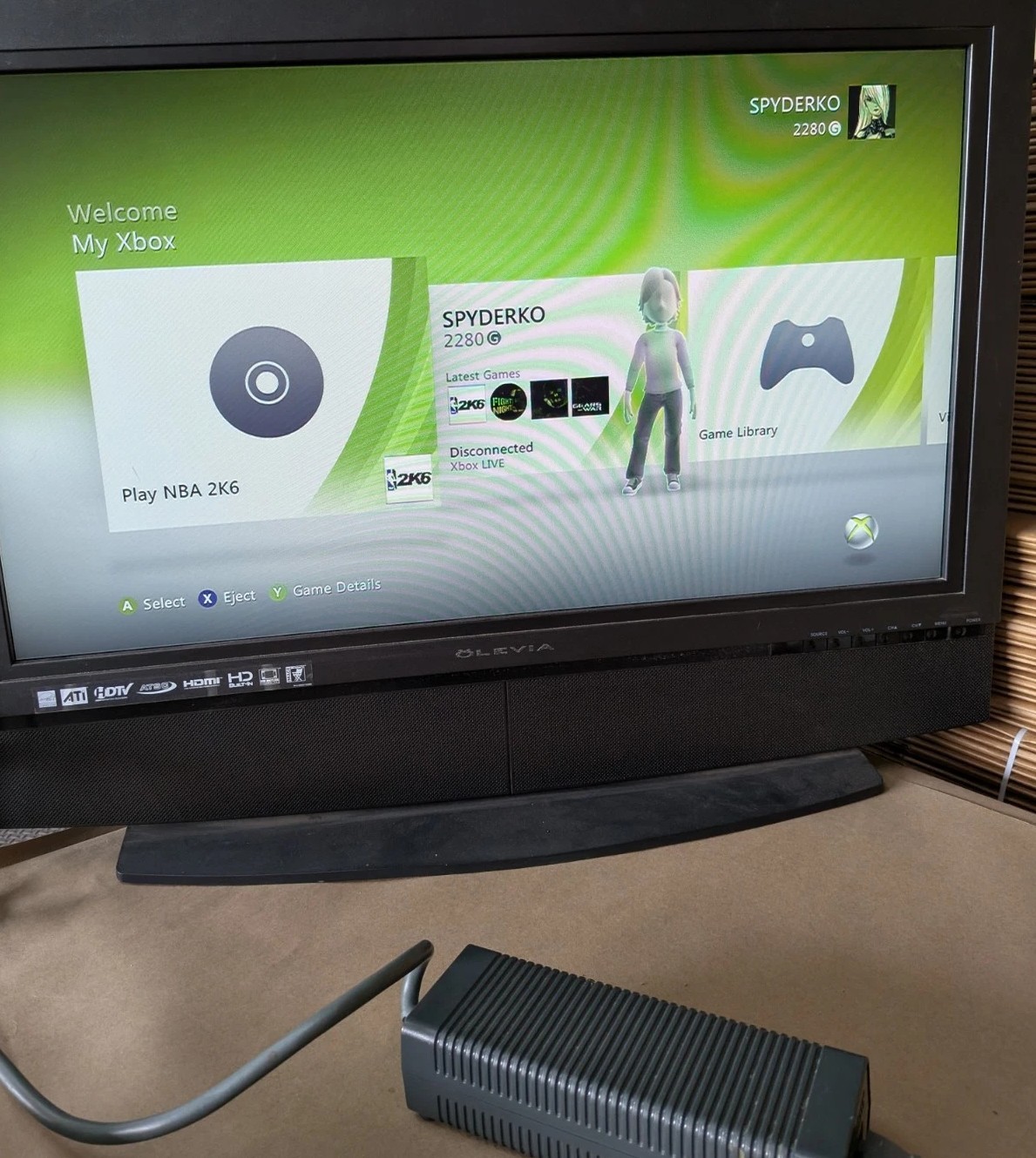 XBox 360 Matte White Video Game Console 15GB Very Clean Tested With Remote