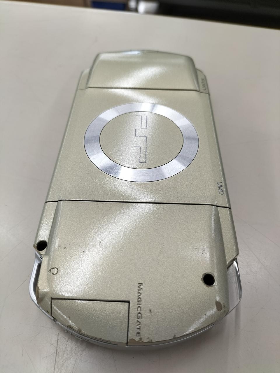 Initial Model Many exterior scratches Model PSP 1000 SONY