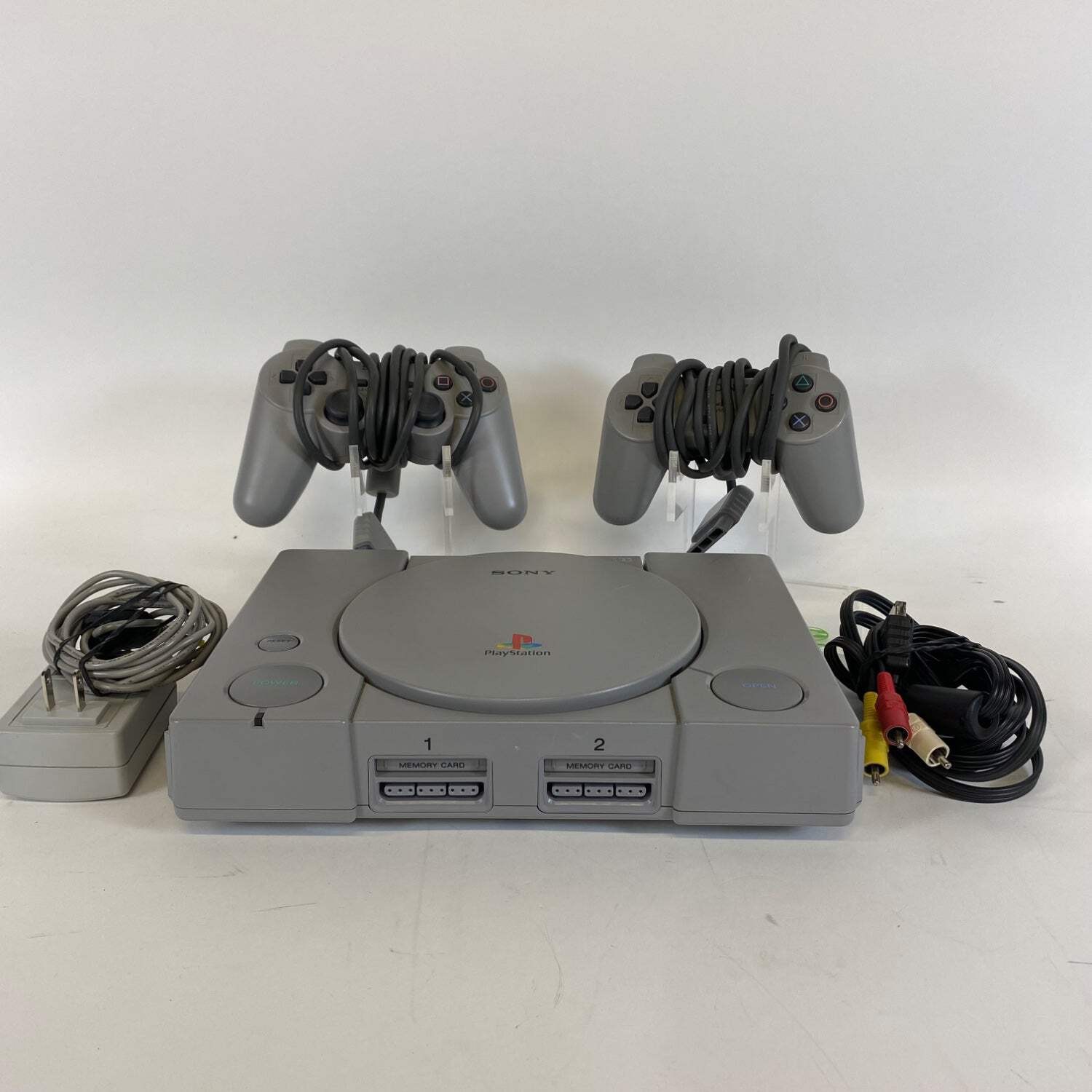 Sony PlayStation 1 PS1 Gray Console Gaming System SCPH-5501
