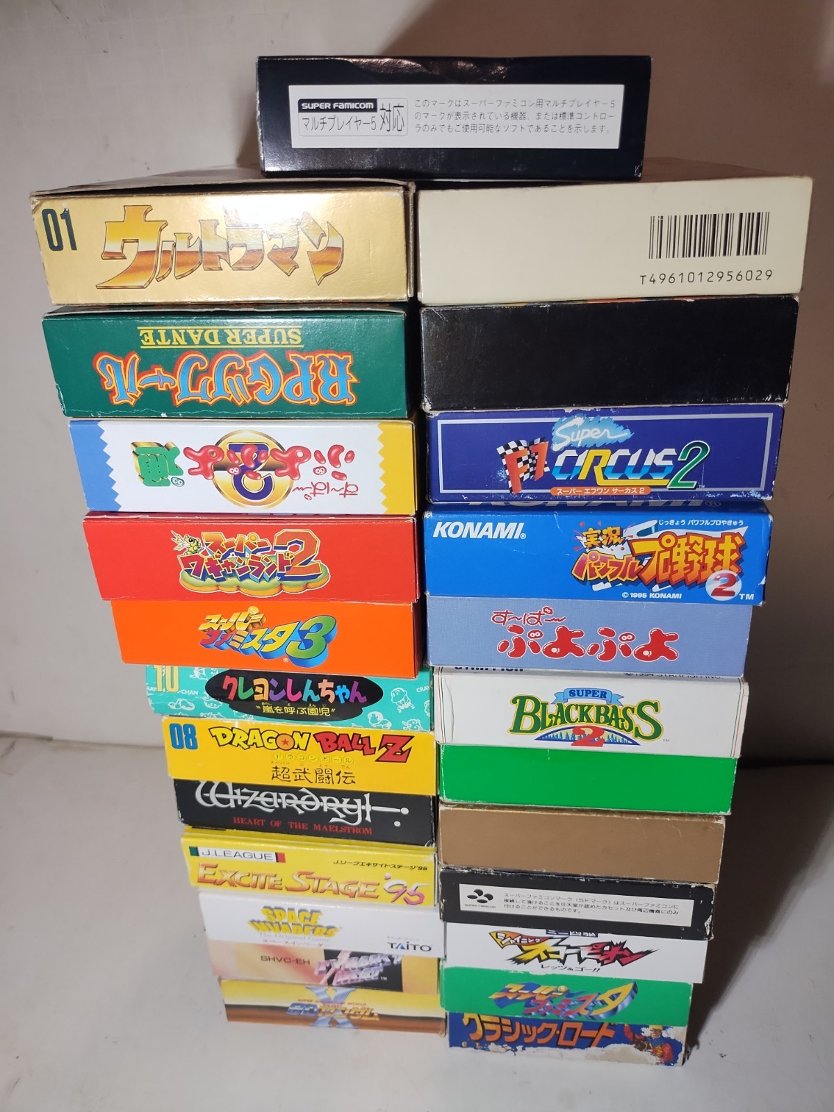 25 Nintendo Super Famicom Games w Boxes Many Complete