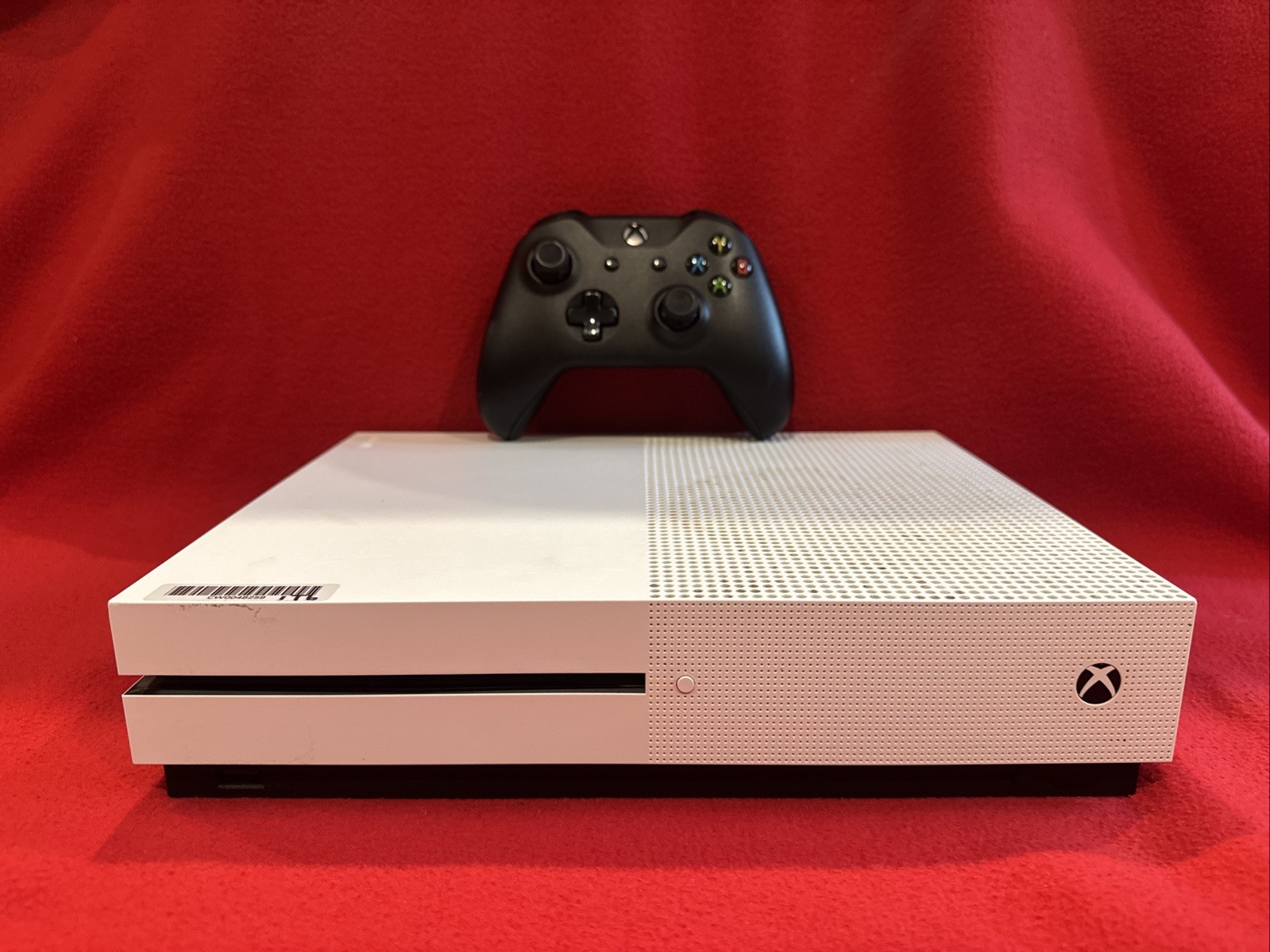 Microsoft Xbox One S 1TB Disc Console System Bundle W Wireless Controller +Cords
