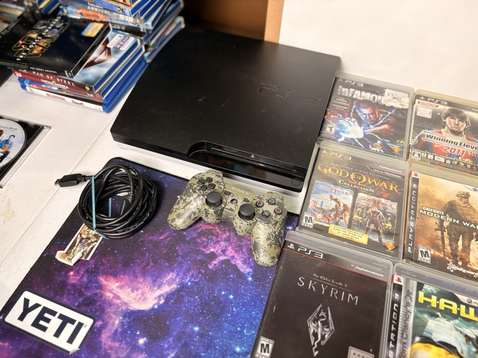 LARGEBundle Sony PlayStation 3 Slim 160GB Console Black + 16 games ,1Controller