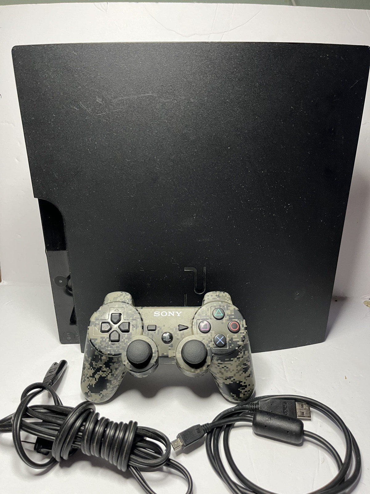 Sony PlayStation PS3 Slim Console CECH-3001A + Controller 150 GB And Game