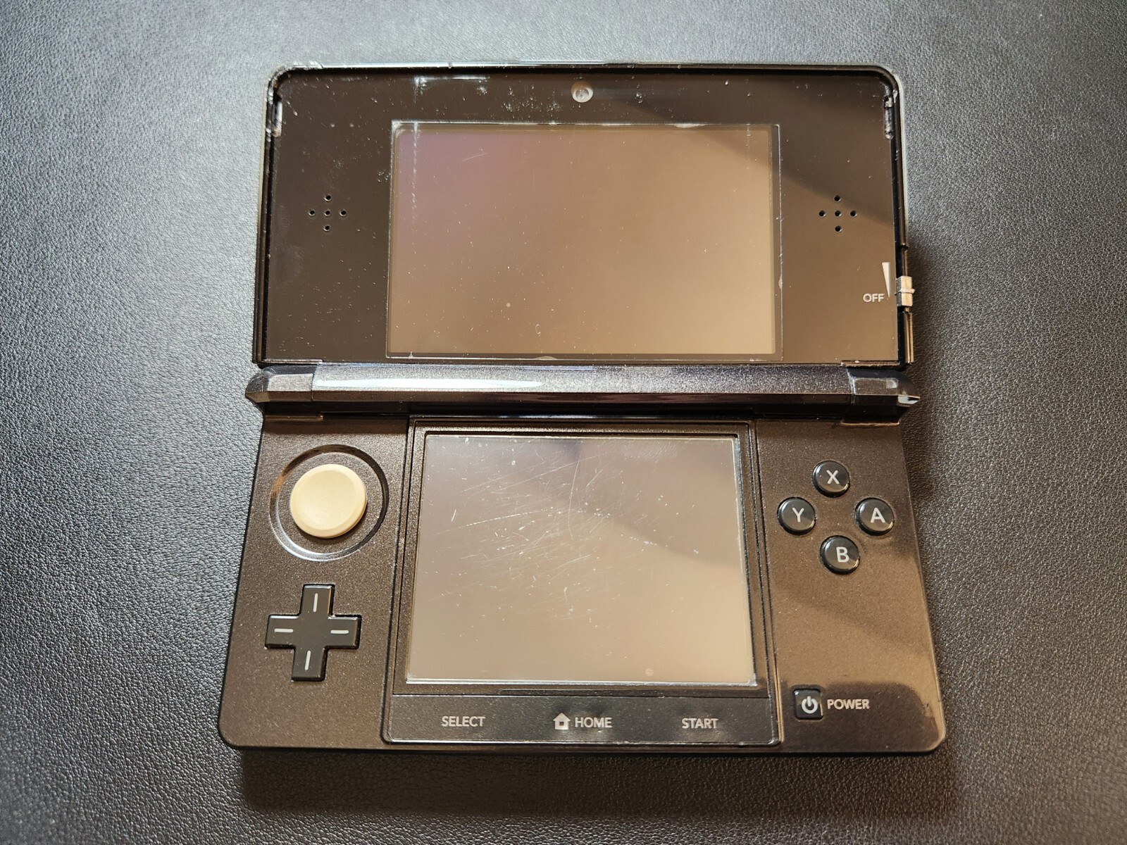 Nintendo 3DS (Original) Used | 4 Games + Charger | Cosmo Black | CTR-001 (USA)
