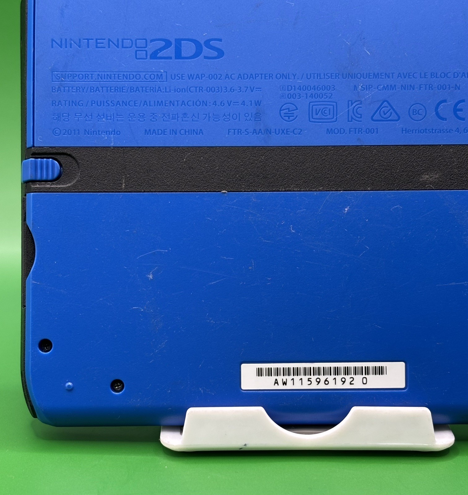 Nintendo 2DS – Electric Blue (F62) READ DESCRIPTION