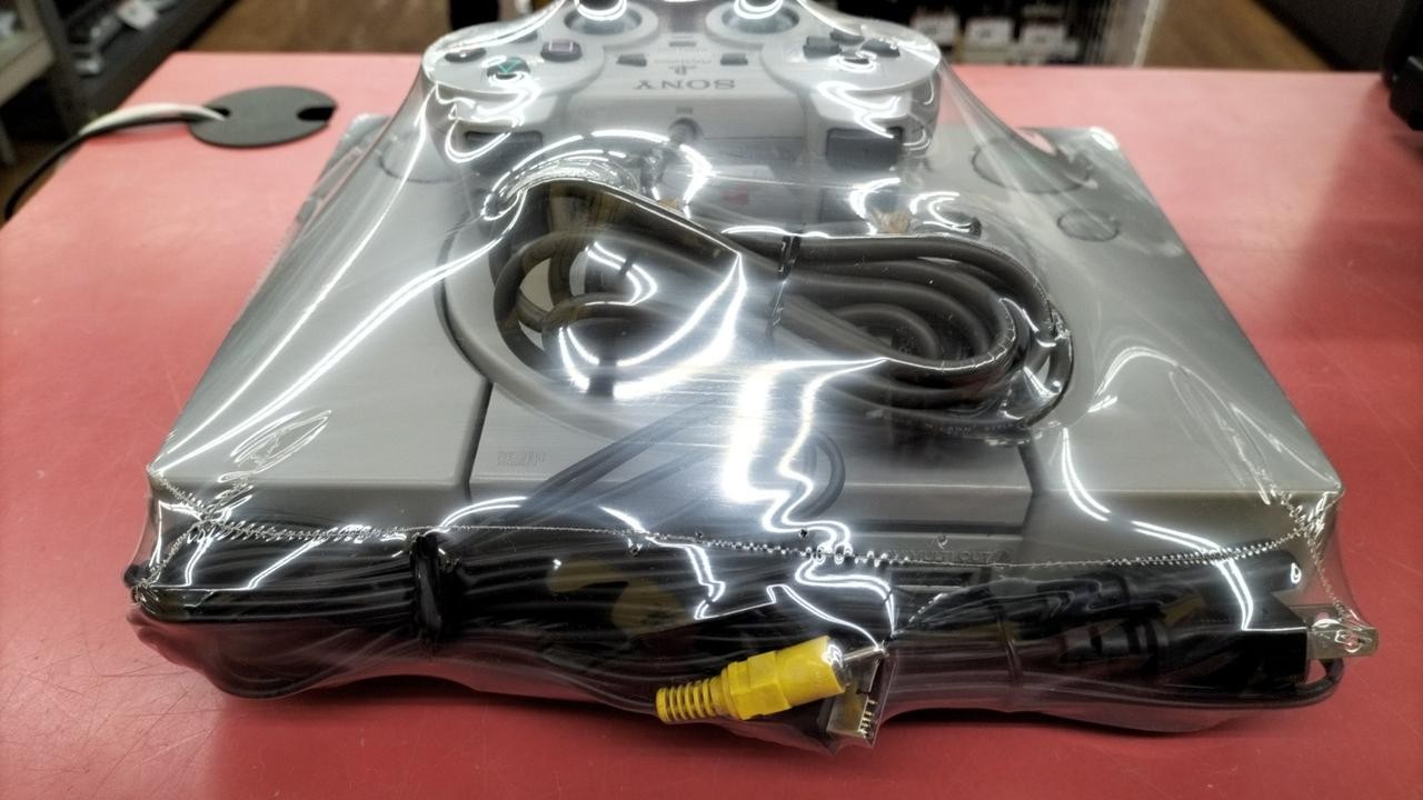 SONY SCPH-7000 PLAYSTATION