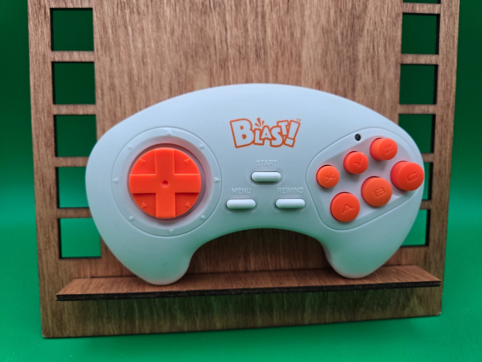 Bandai Namco Flashback Blast HDMI Plug & Play Console – Controller