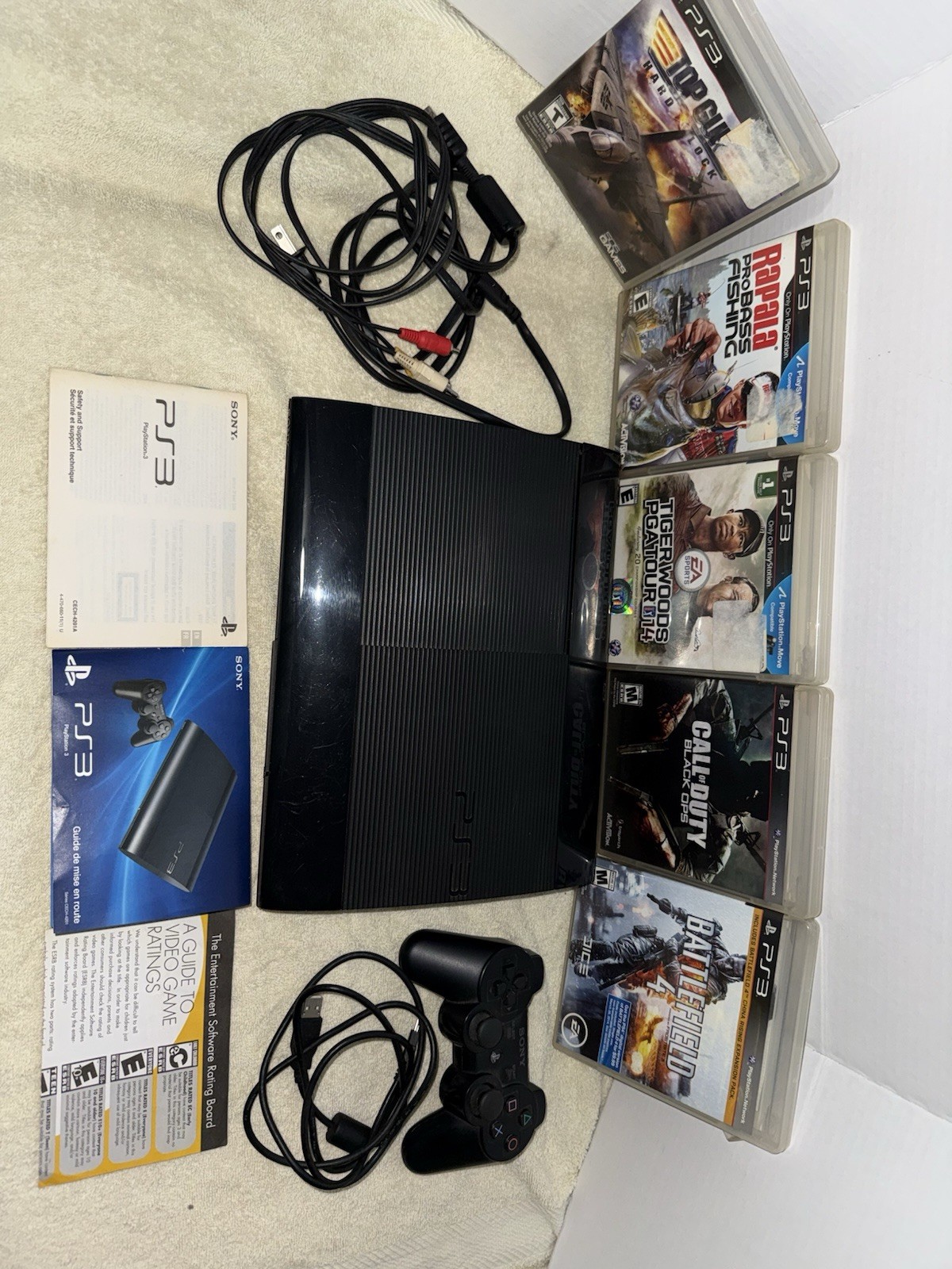 Sony PlayStation 3 Super Slim CECH-4201A Black 5 Games 1 Controller Tested