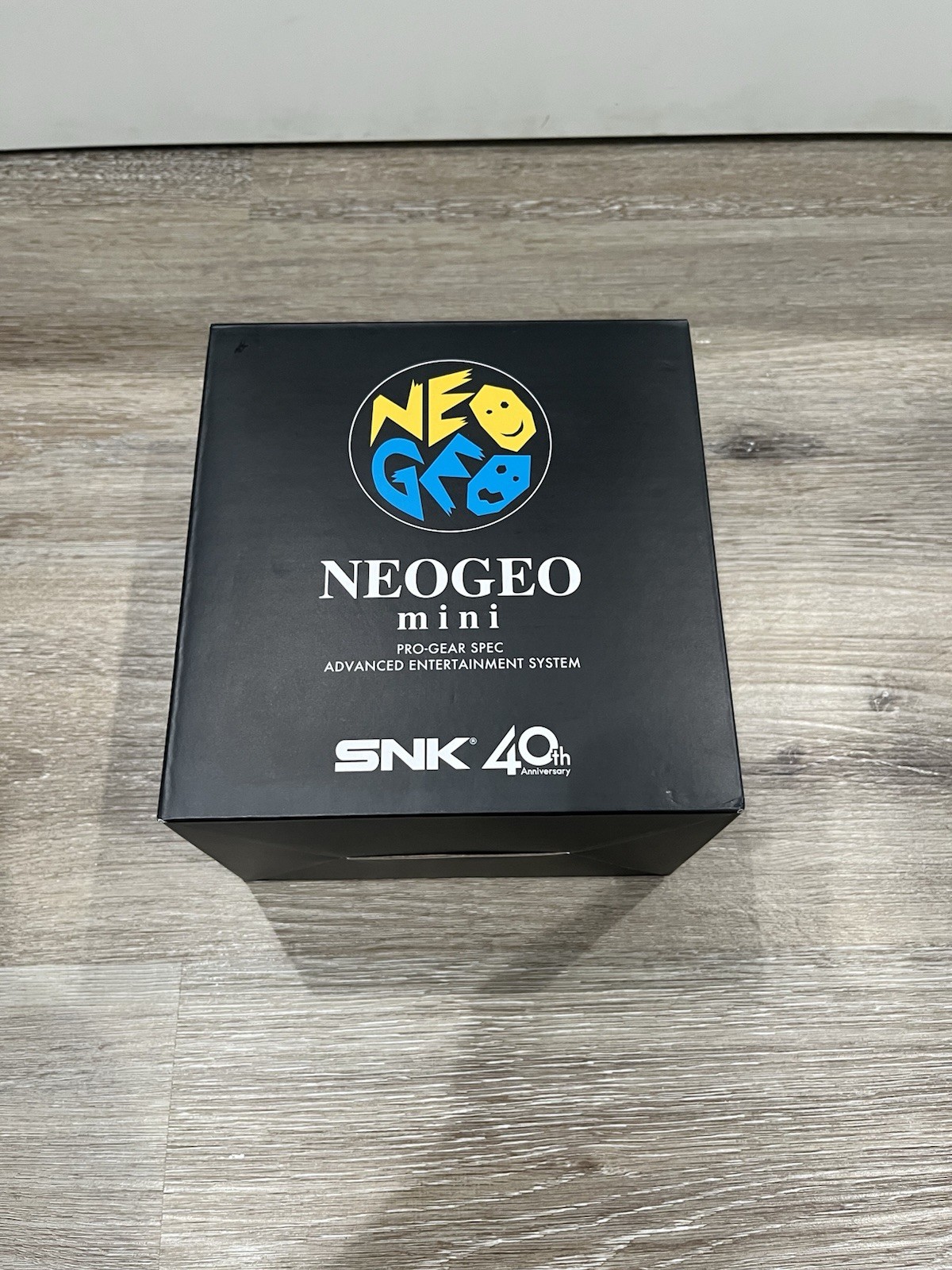 SNK NEO GEO Mini console Classic 40th Anniversary Arcade Boxed 40 Games included