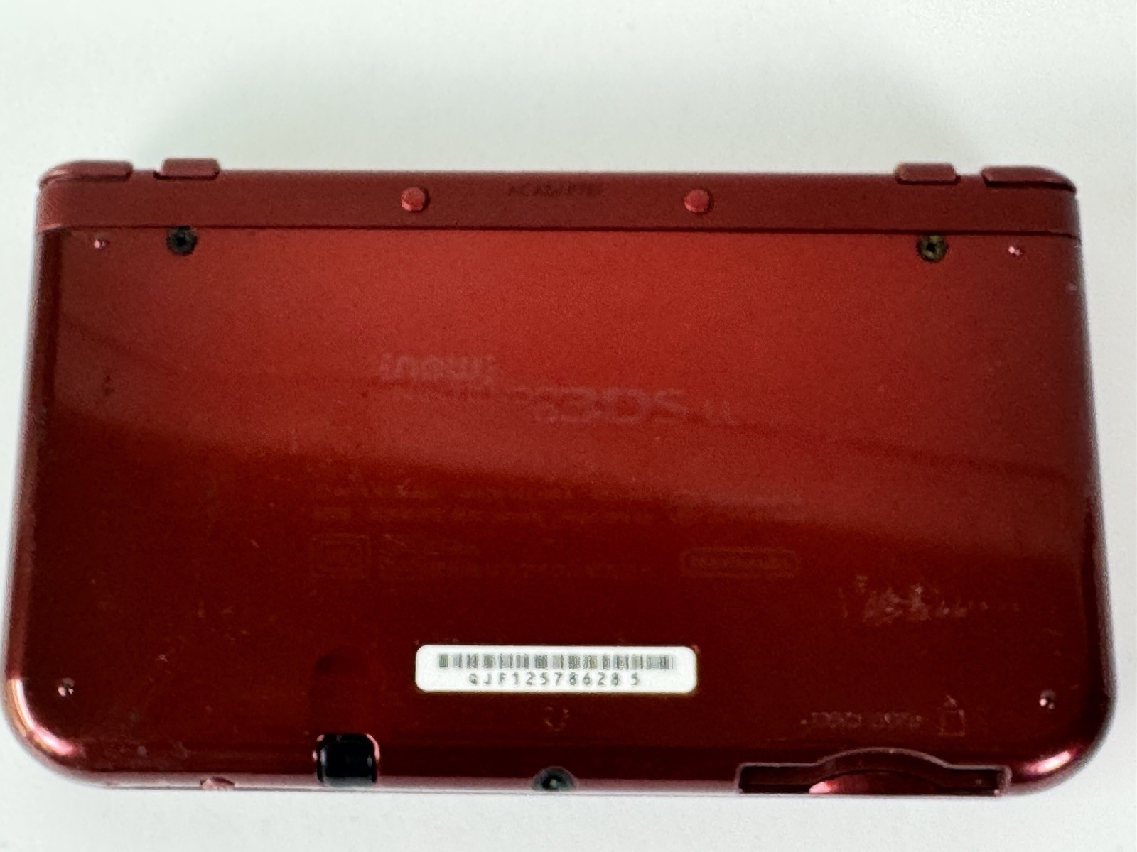New Nintendo 3DS LL/XL – In English – Metallic Red – 64gb-w/new charger