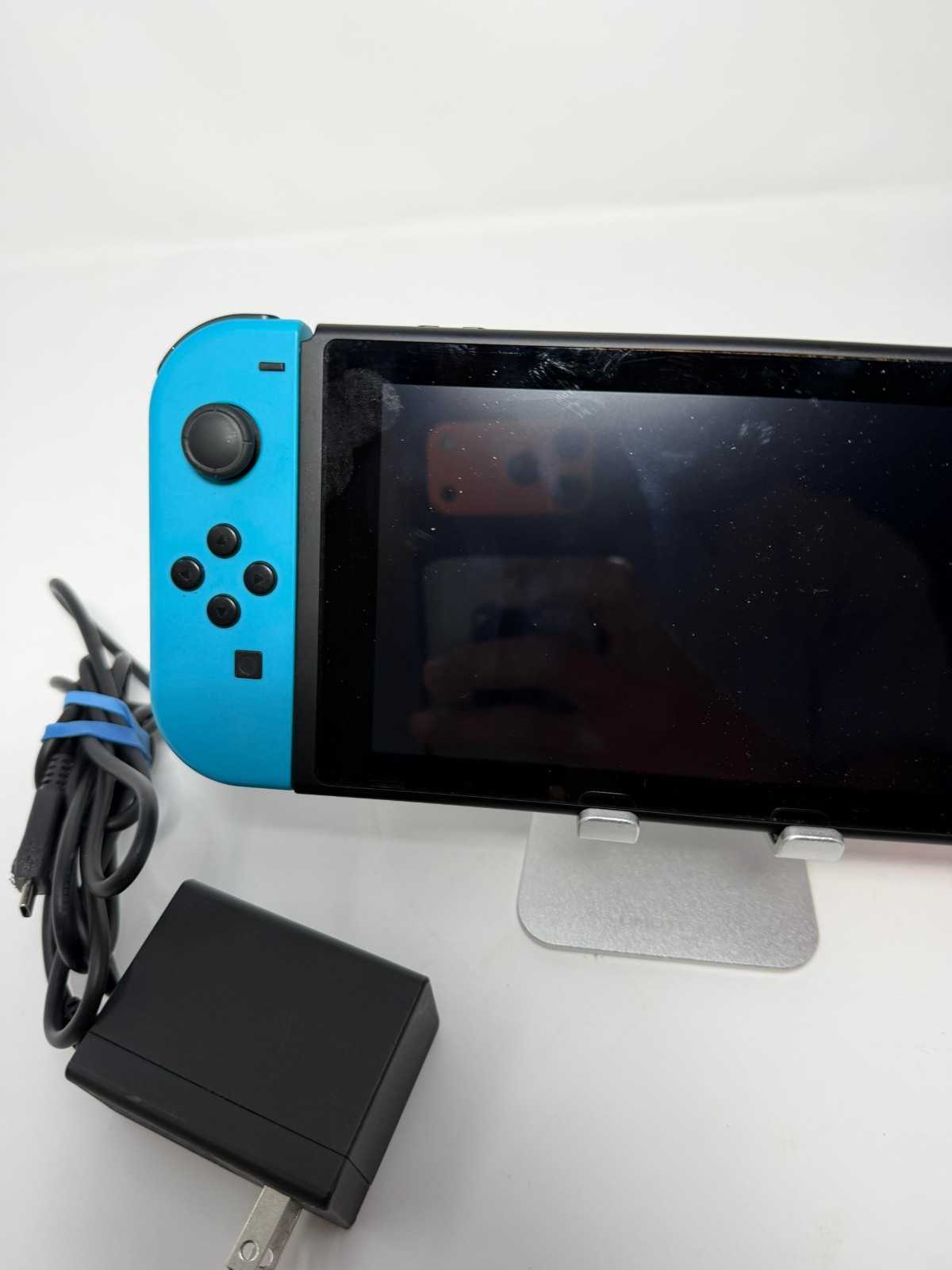 Nintendo Switch HAC-001(-01) Console 32GB with Charger – Good Working Condition