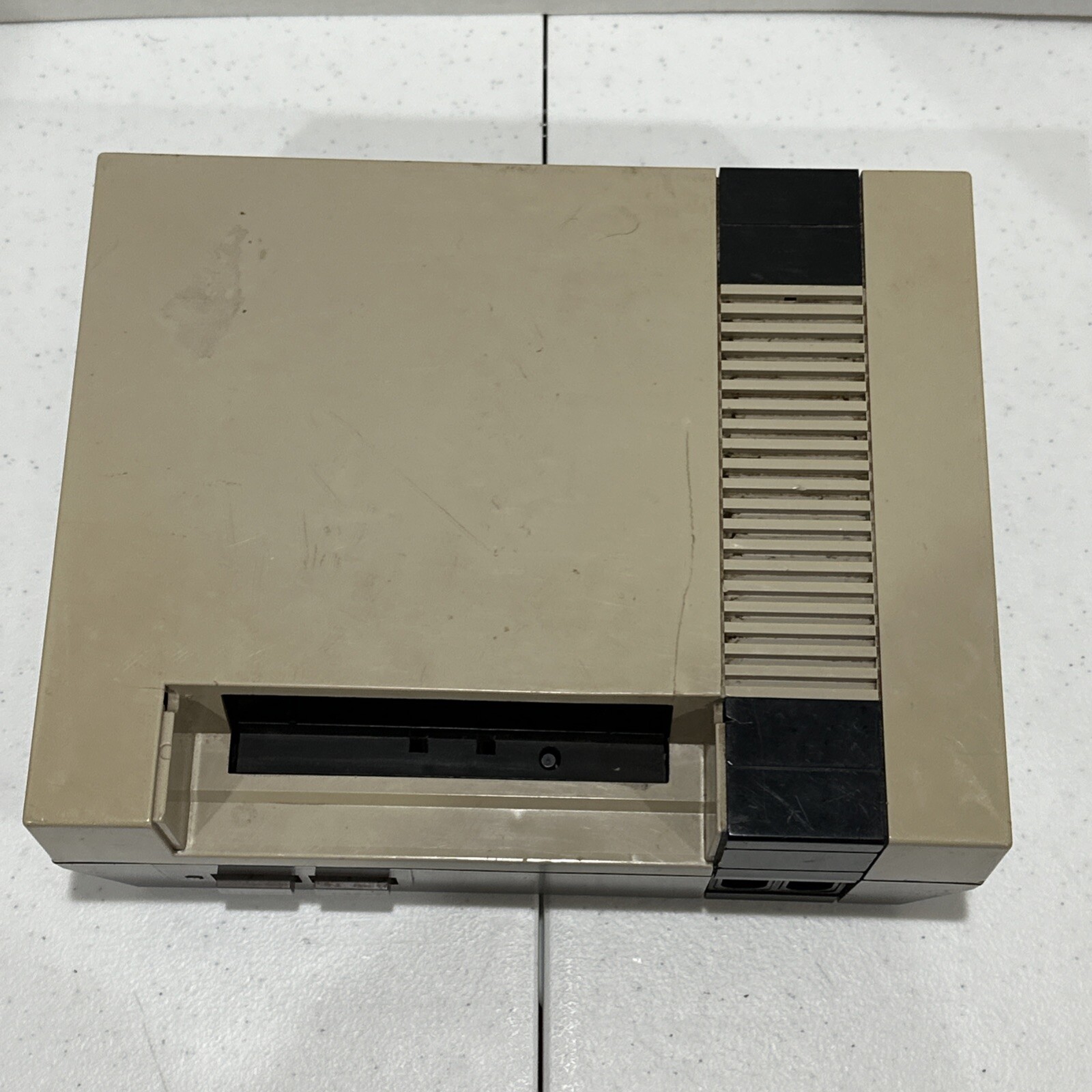 Nintendo Entertainment System NES Console – For Parts – Missing Door