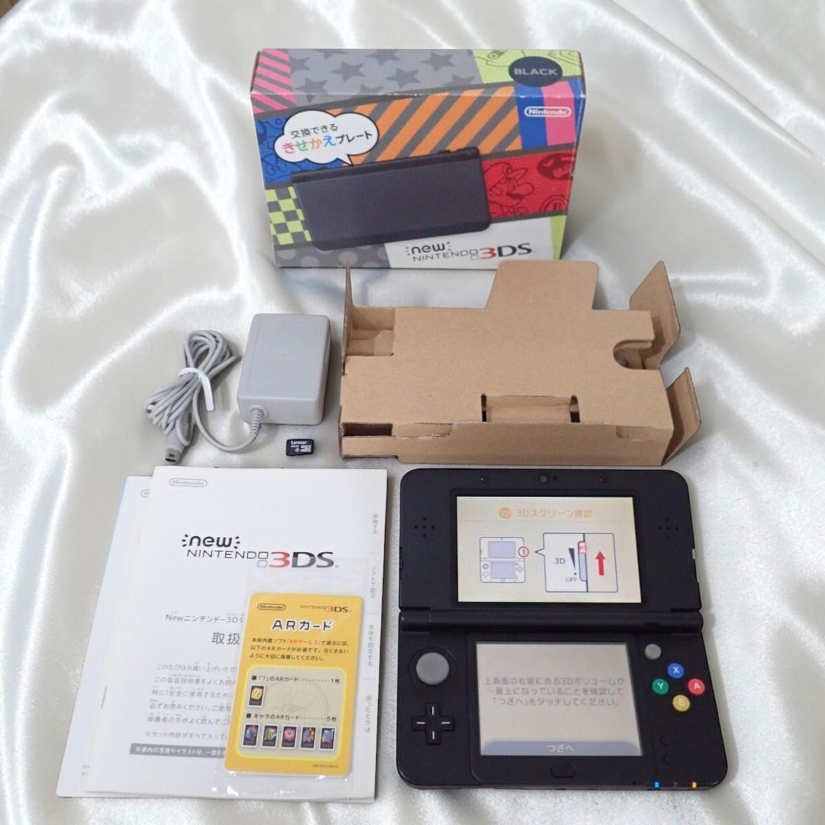 [VG] New Nintendo 3DS Black Console w/Charger Box Tested Japanese ver