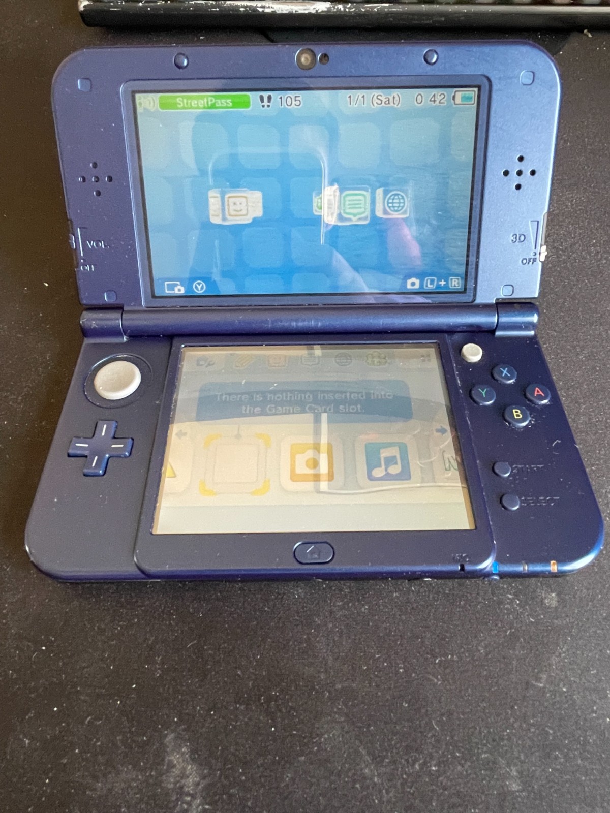 Nintendo New 3DS XL Galaxy Edition Handheld System Purple Excellent condition