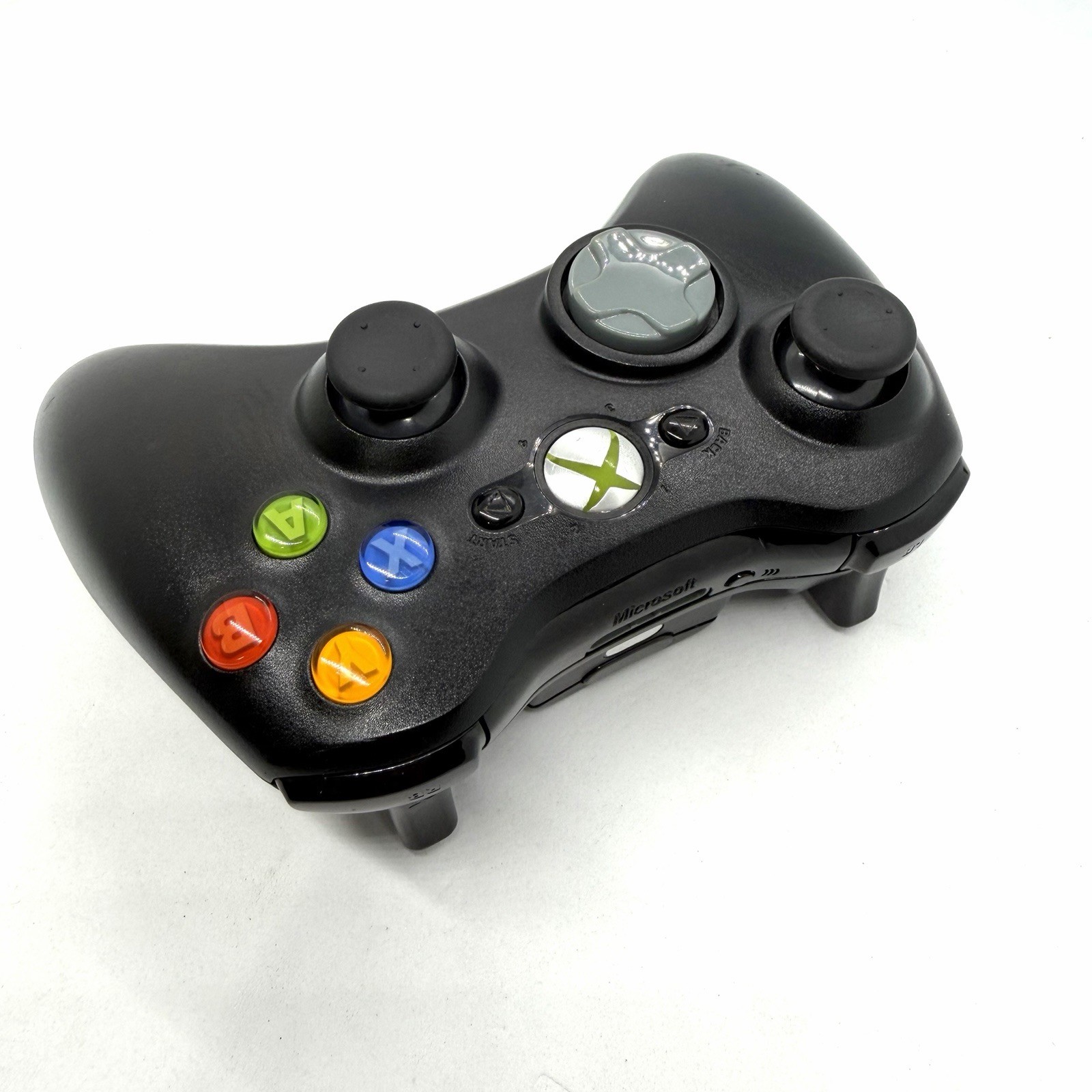 Xbox 360 Slim 320GB Console Bundle – Controller, Games, & Accessories 1439