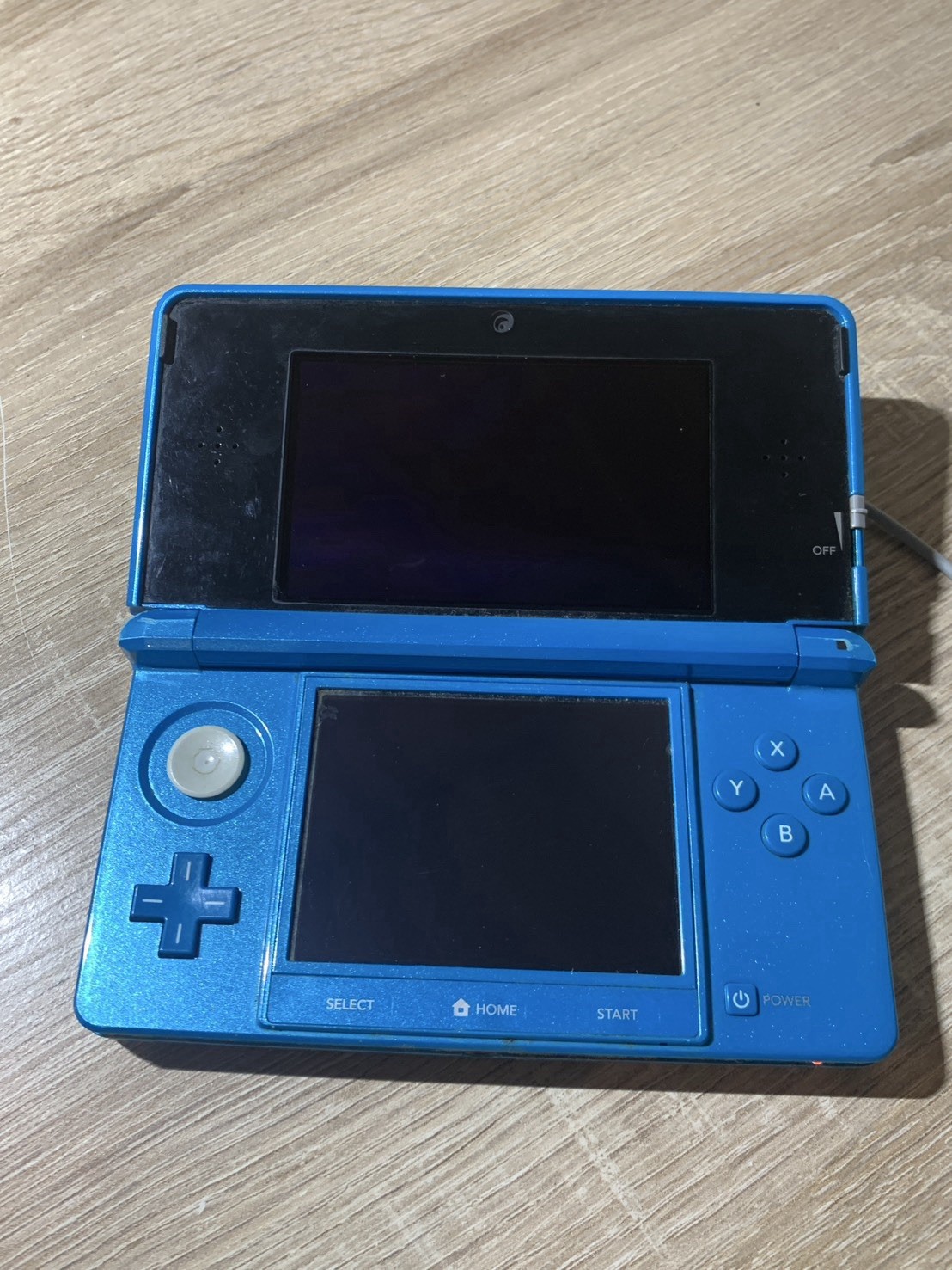 0934 Nintendo 3DS Light Blue For Parts