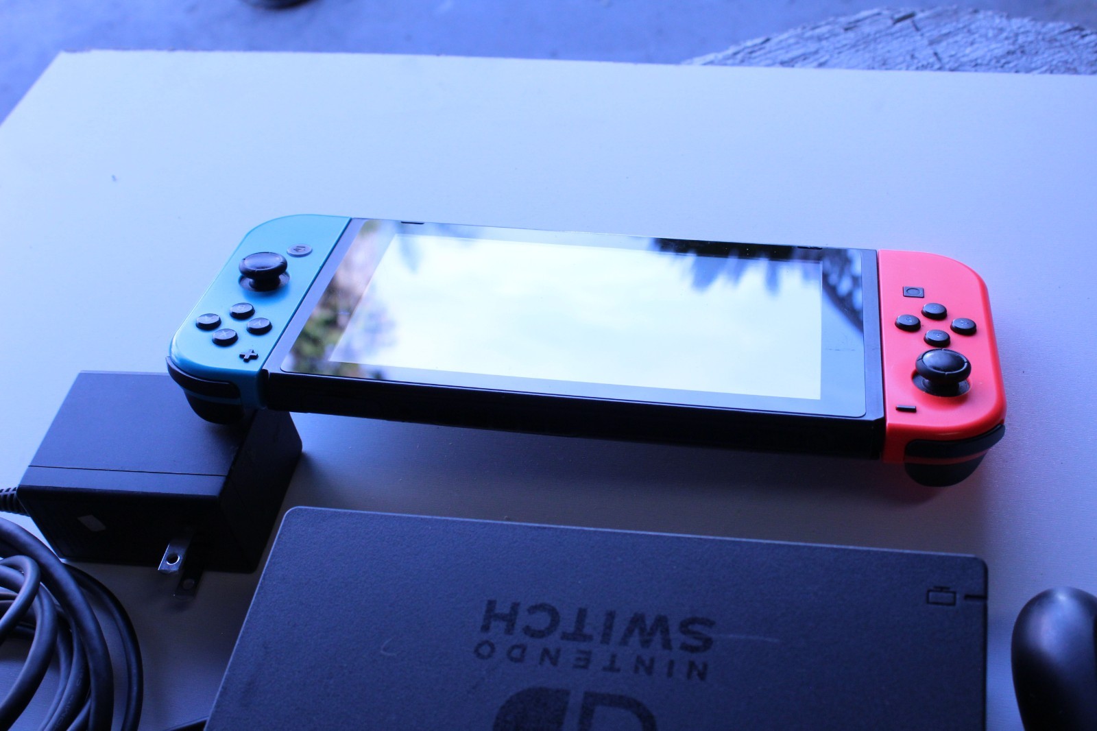 Nintendo Switch HAC-001 Console With Dock and Charger