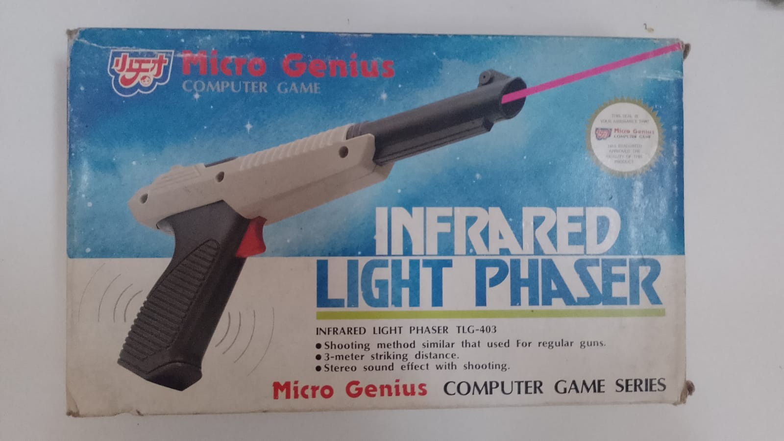 FAMICLON- INFRARED LIGHT PHASER GUN + BOX -15 PIN – MICRO GENIUS- RARE