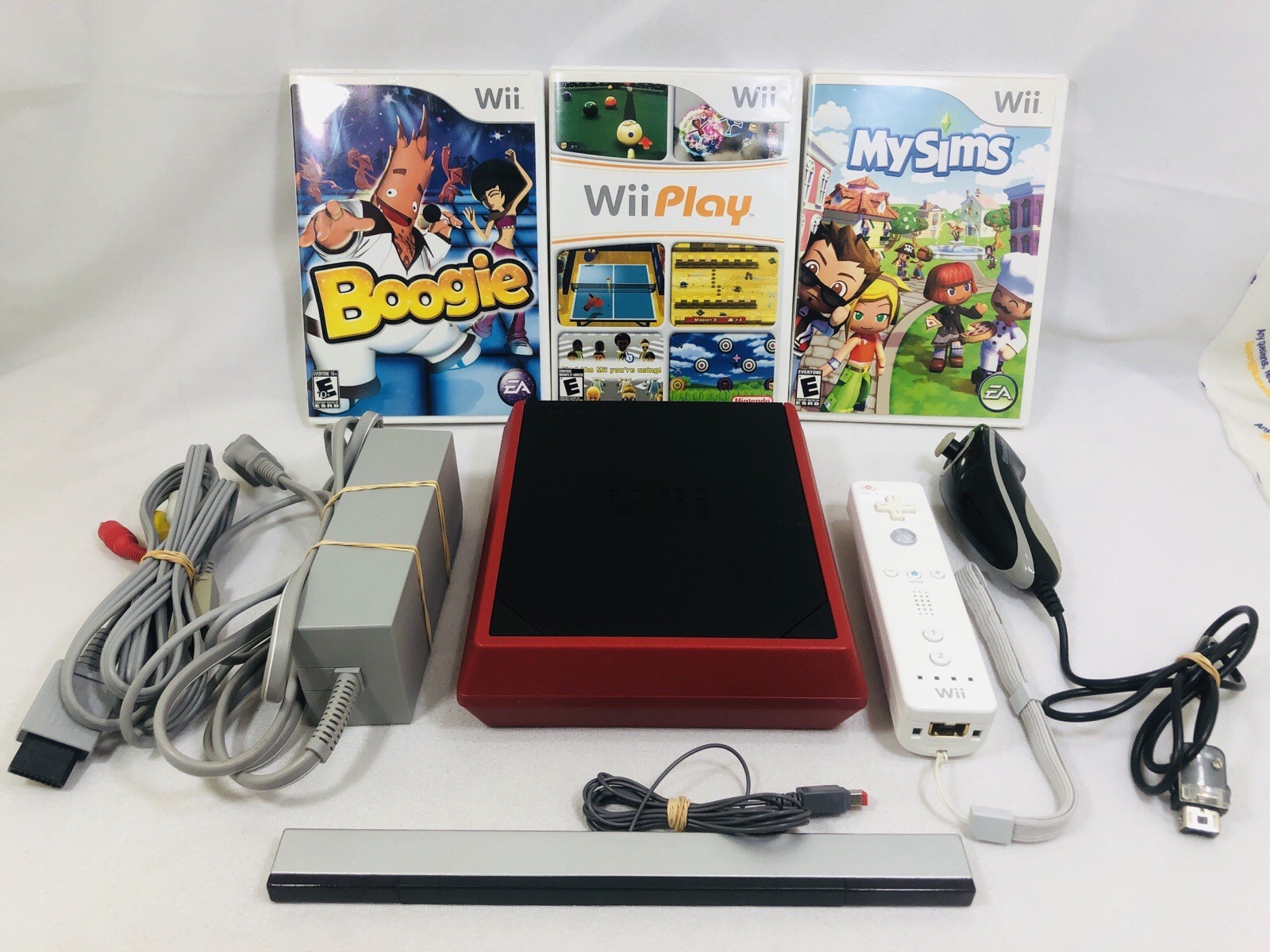 Nintendo Wii RVL-201 Mini Red + 3 Games Cords & Controller Tested Working Read