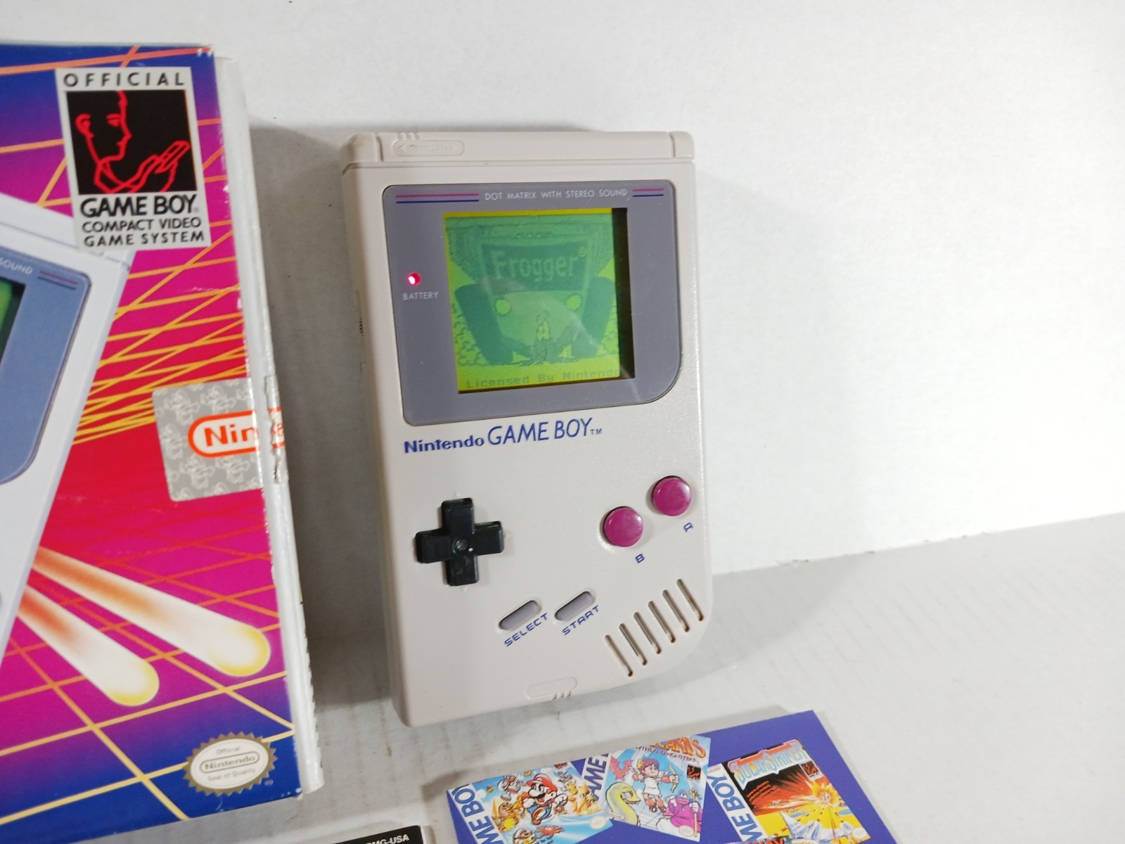 Nintendo GameBoy DMG Complete With Box Original Tested CIB Box Manual Game Boy