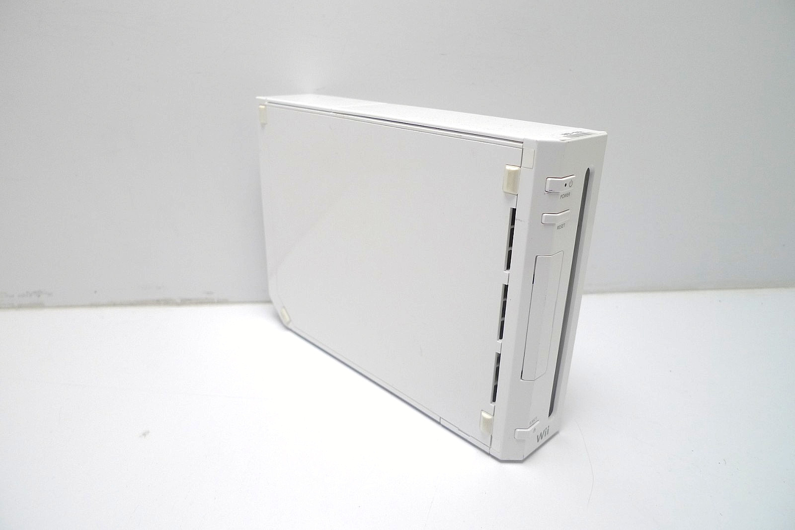 Nintendo Wii RVL-001 Video Game Console 2006 | 512MB | Grade B | No Accessories