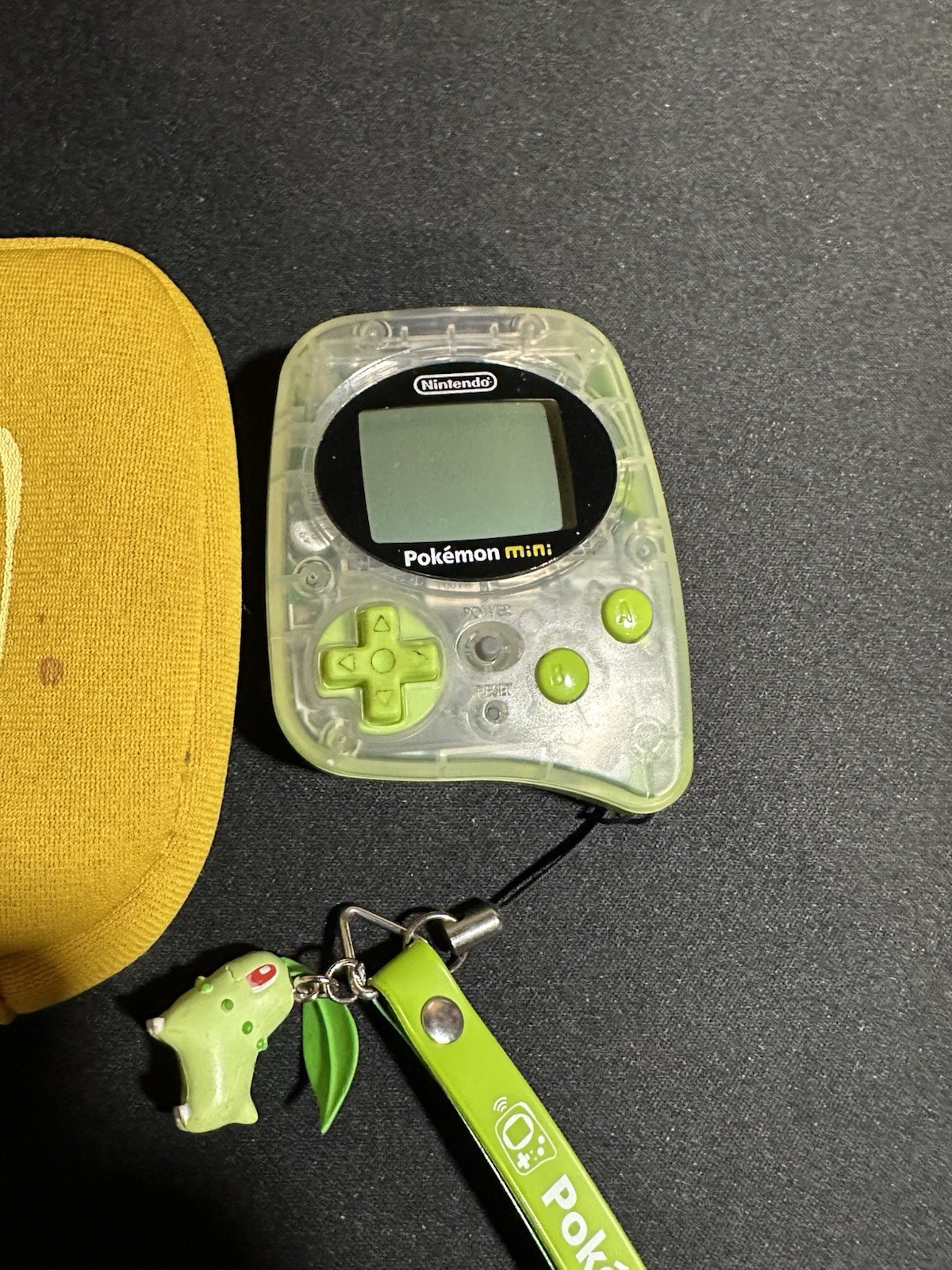 Pokémon Mini Console MIN-001 Chikorita Green W/ 2 Games, Soft case, Charm – US