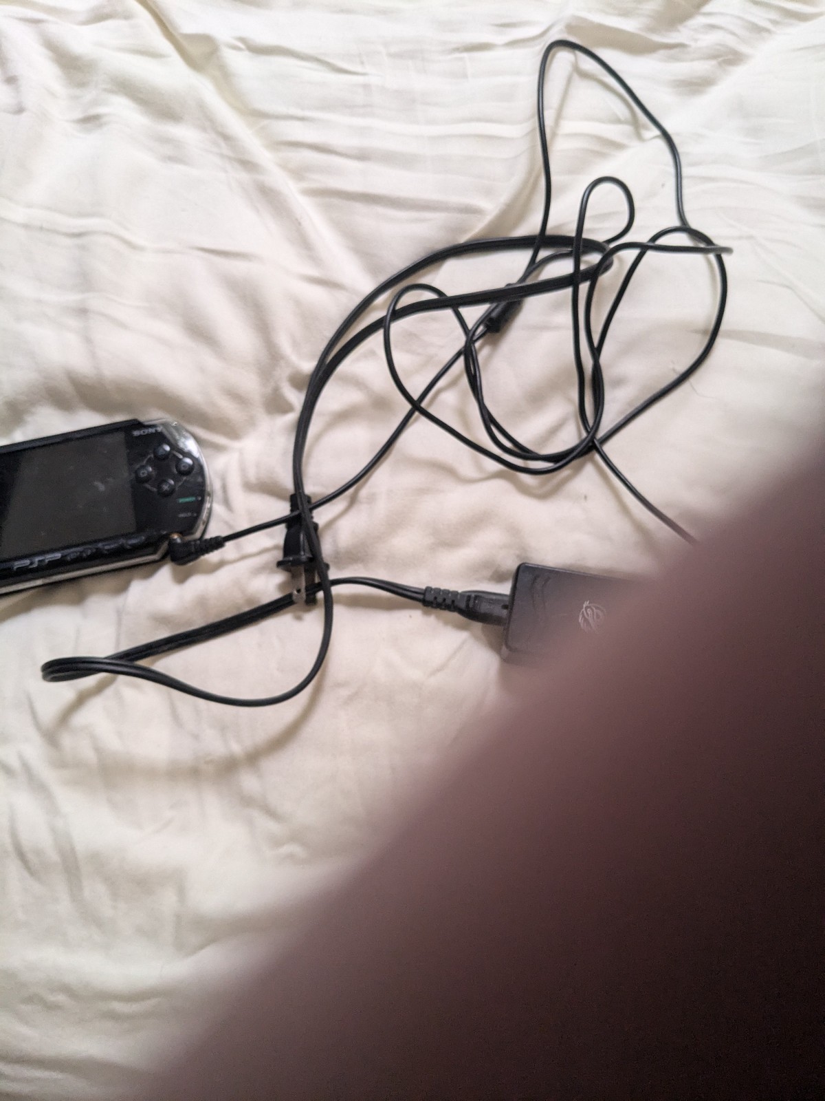 Sony PSP Go PSP-1001 PlayStation Portable – Black