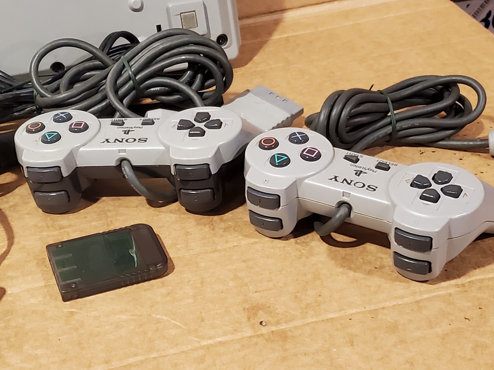Sony PlayStation PS1 SCPH-7501 Console Bundle