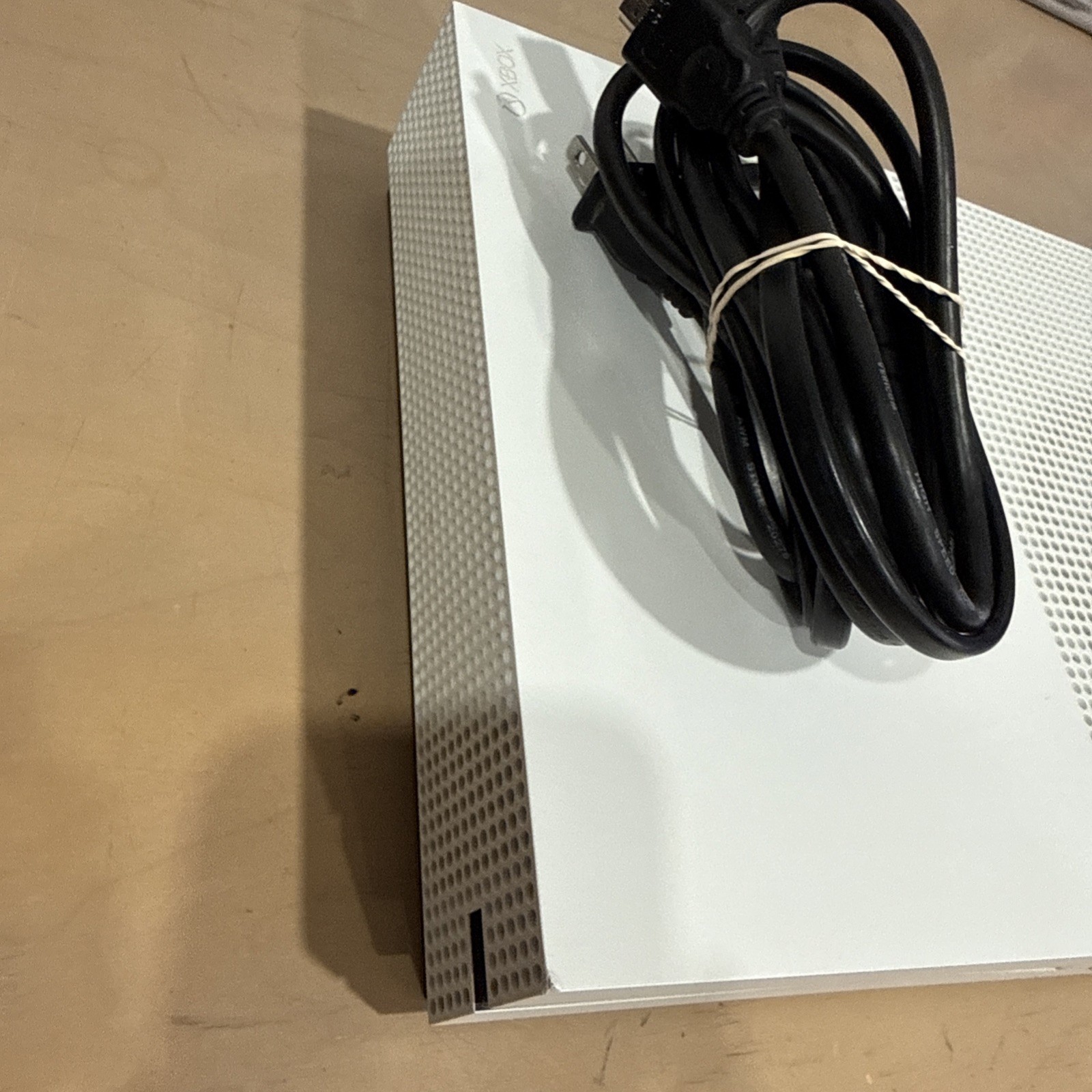 Microsoft Xbox One S 1681 White 500GB Home Console Gaming System Tested