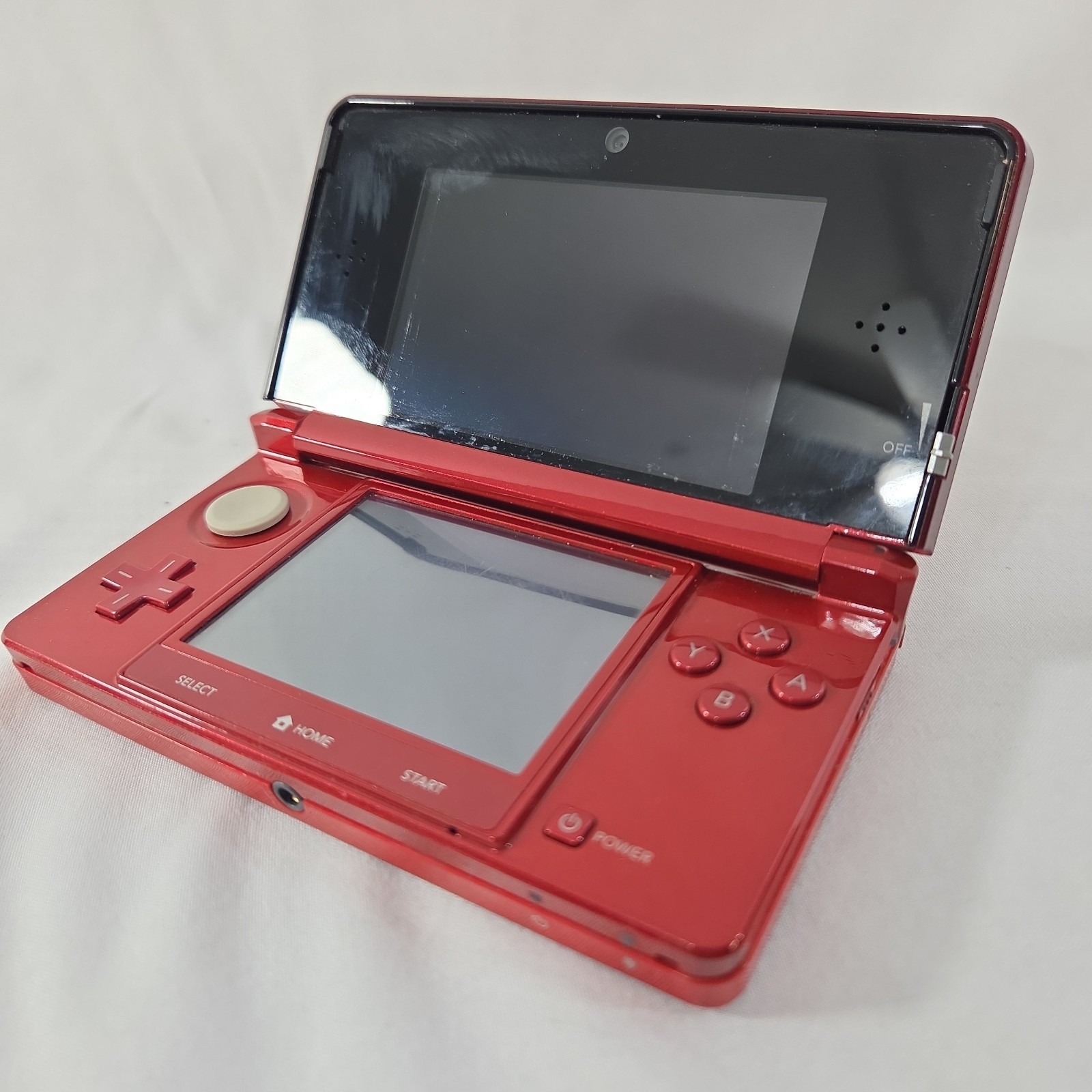 Nintendo 3DS Handheld System – Flame Red With Charger + 2GB SD CARD CTR-001