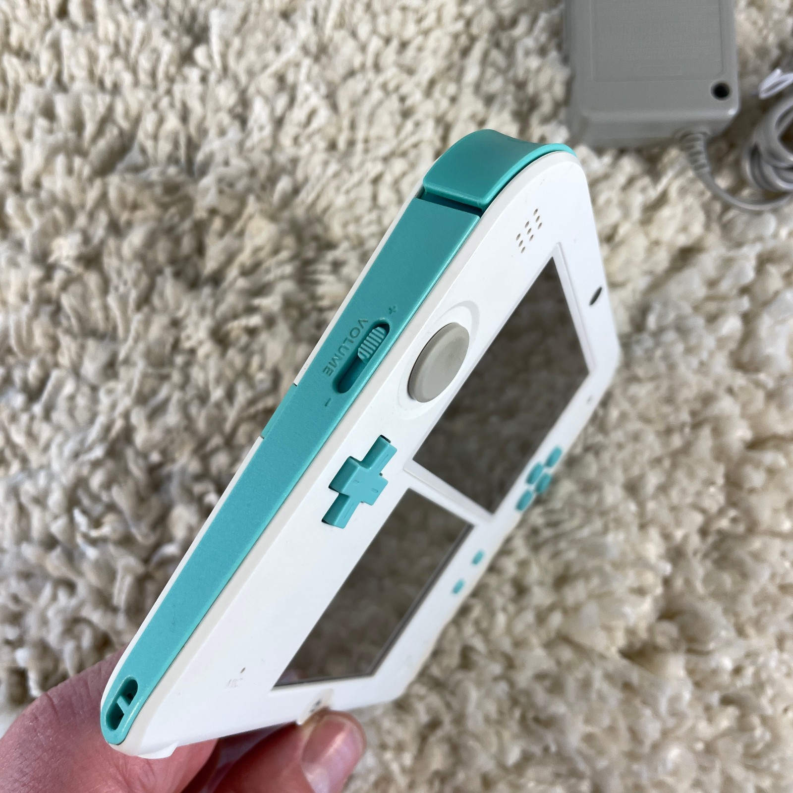 Nintendo 2DS Sea Green Handheld System Console Model FTR-001 Tested