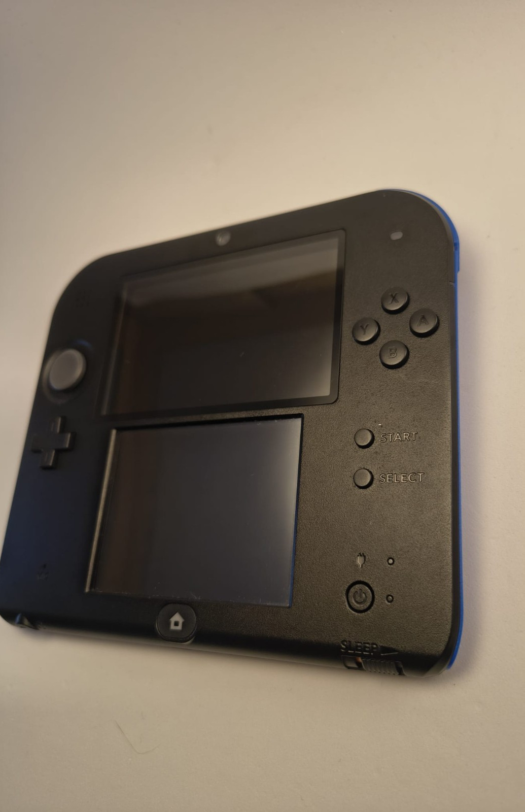 Nintendo 2DS FTR-001 Black & Blue Working & COMPLETE 4GB SD Great Condition