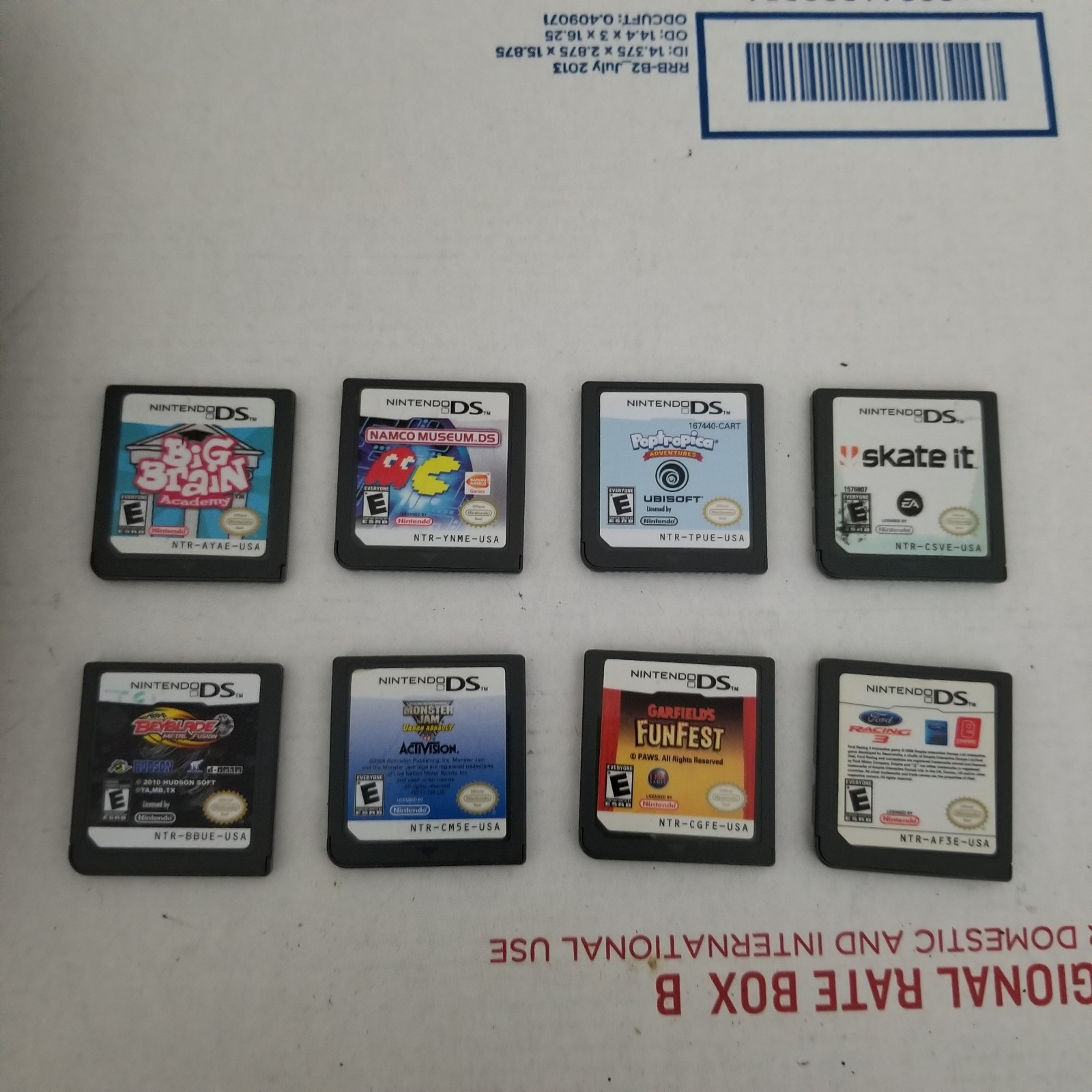 Nintendo DSi Console White Bundle with 8 Games Charger Case Tested Working Kids