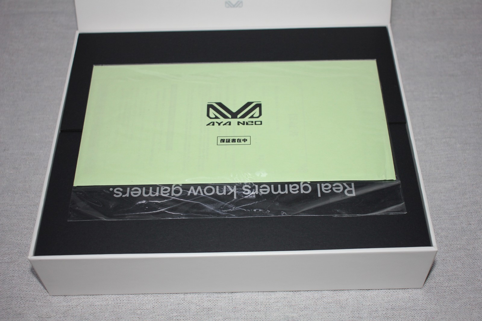 AYANEO AIR AMD Ryzen 5 5560U 16GB RAM 512GB SSD Handheld Gaming PC Windows 11
