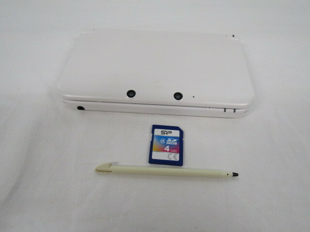 Nintendo 3DS LL White japanese ver Memory Card 4GB touch pen included work well