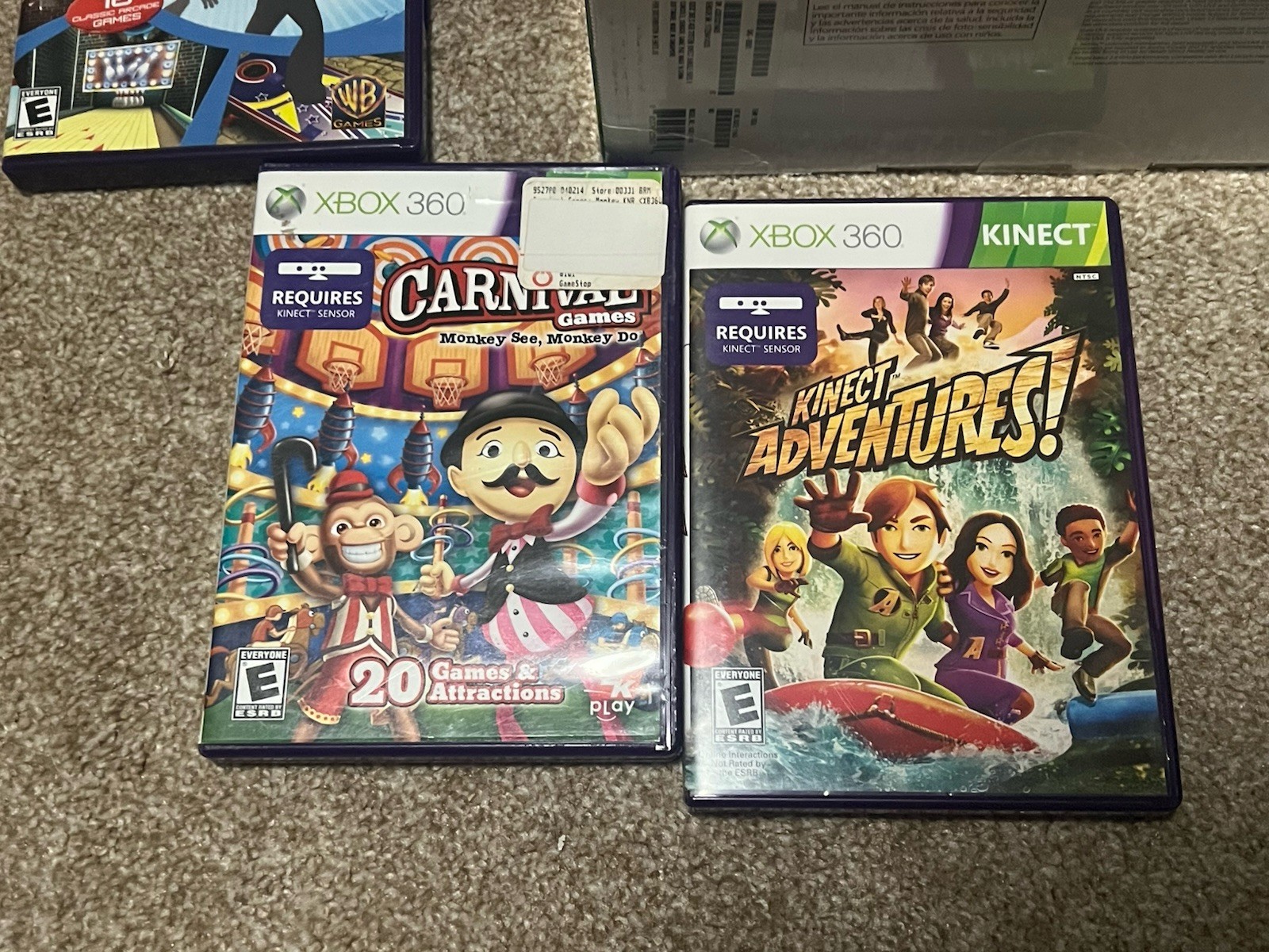 Xbox 360 4GB Console With Kinect Bundle W / Box and 8 Games Clean Tested