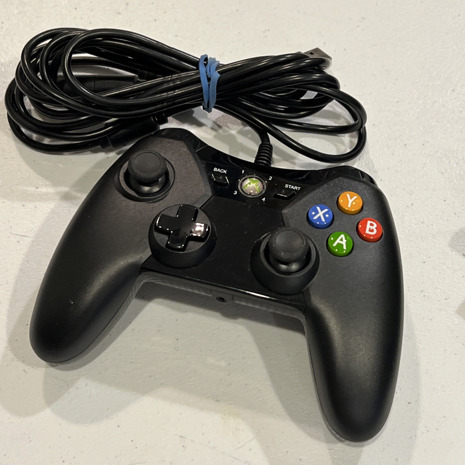 Microsoft Xbox 360 S 4GB Console Black 1439 + Controllers & More, No HDD TESTED
