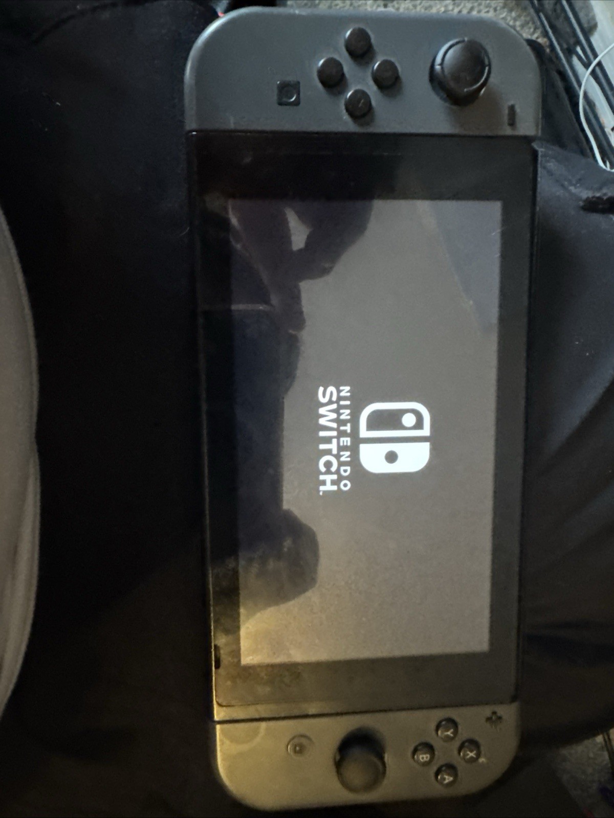 Nintendo Switch 32GB Handheld Console Gray Joy-Con With Charges’ Games No Deck